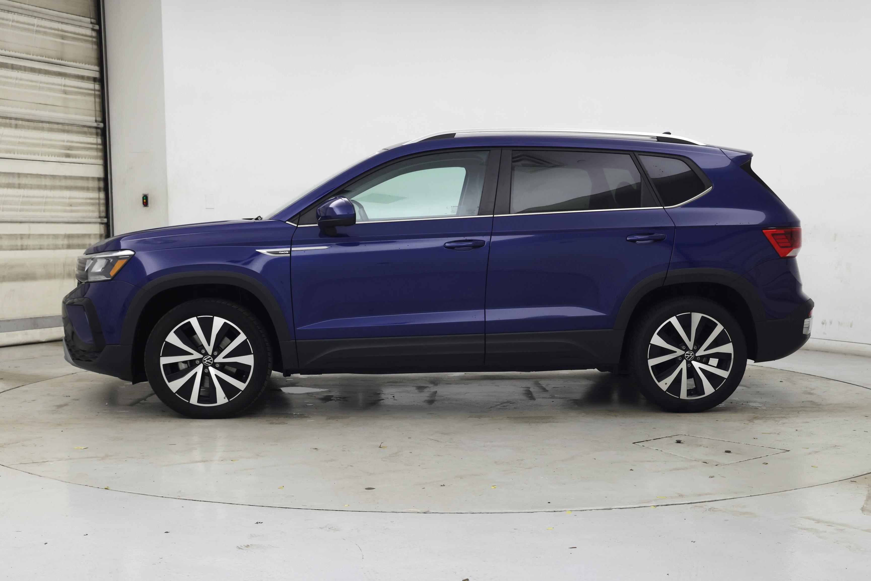 Thumbnail: 2024 Volkswagen Taos - 3