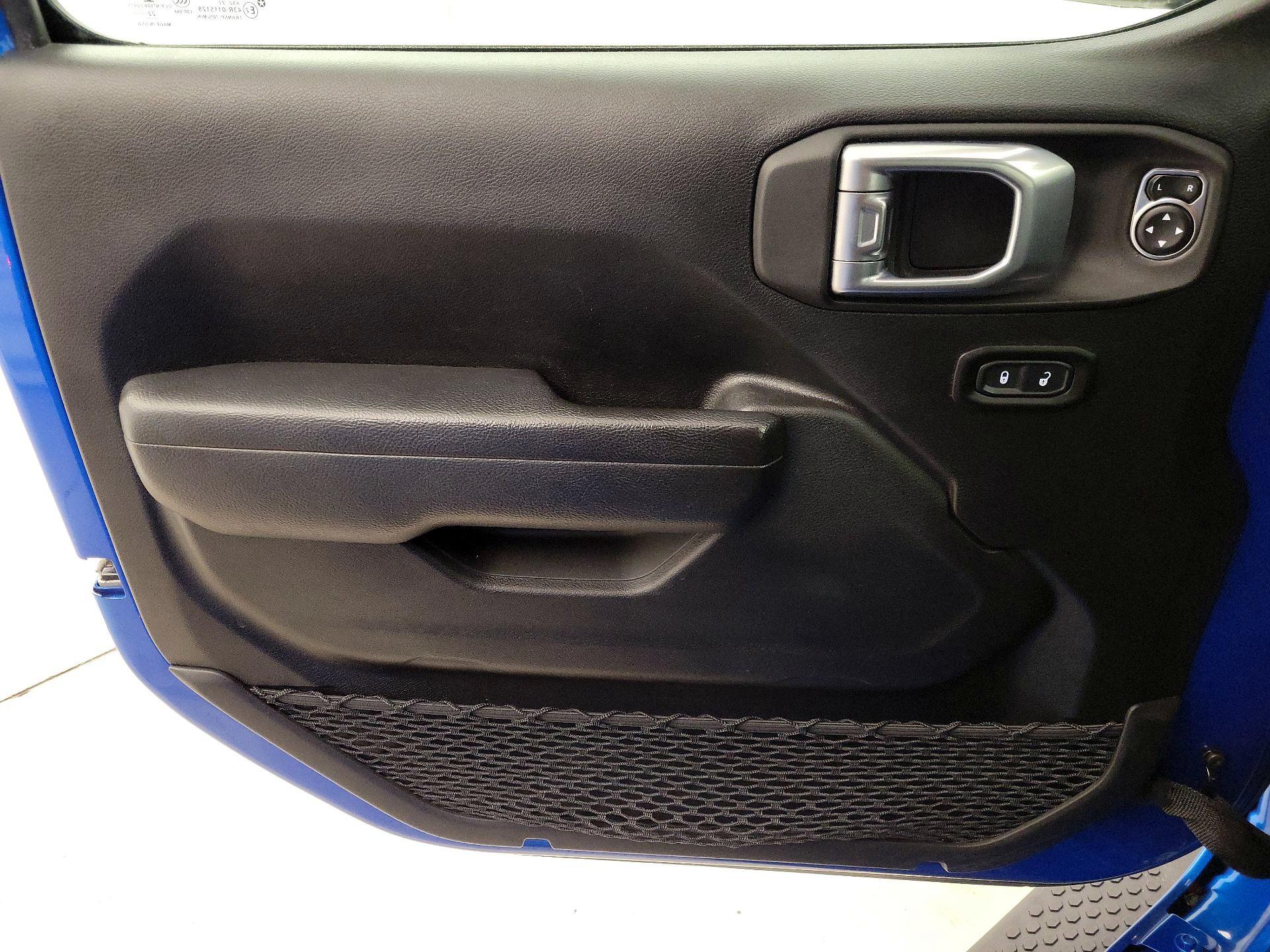 Thumbnail: 2022 Jeep Wrangler - 12