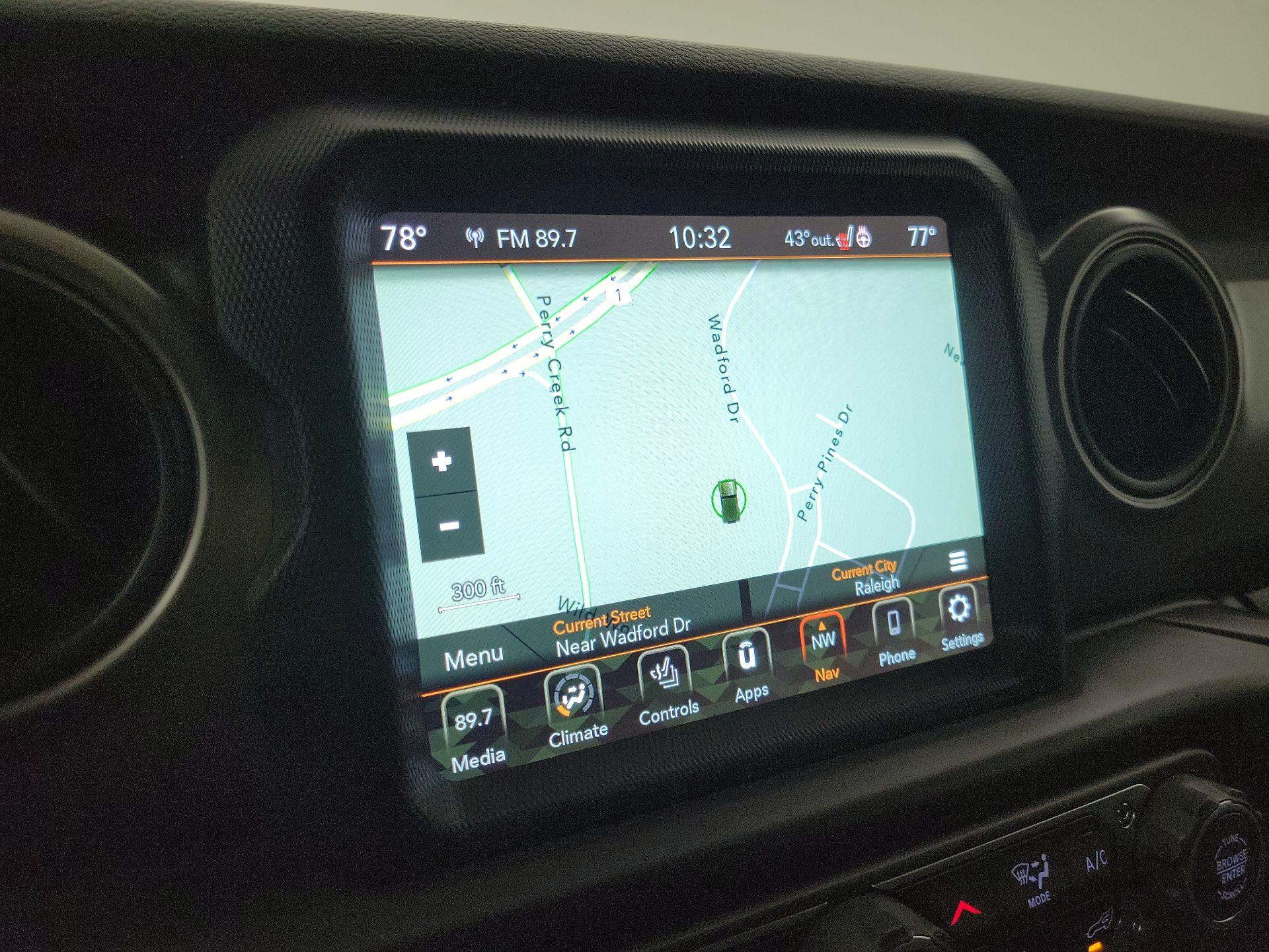 Thumbnail: 2022 Jeep Wrangler - 14