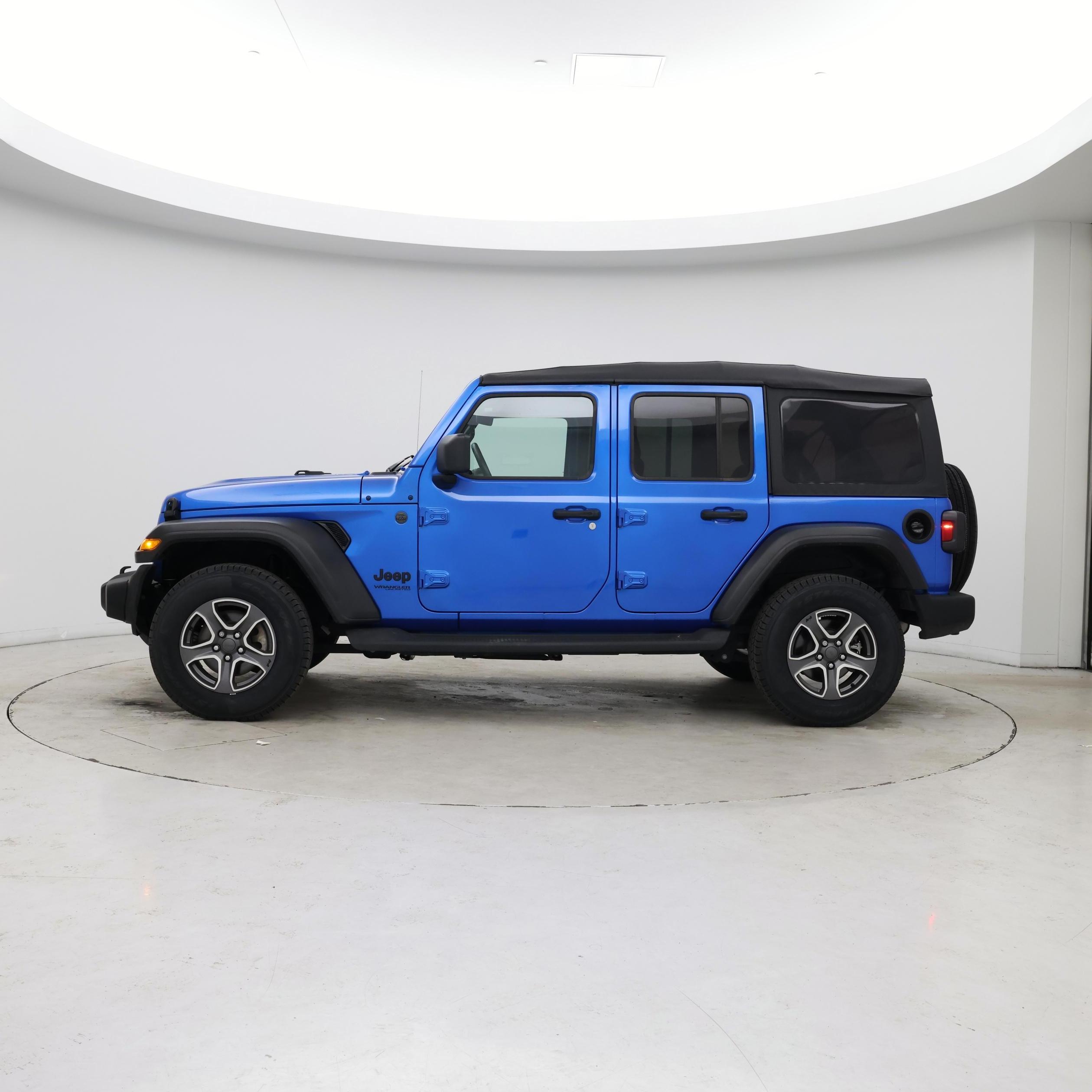 Thumbnail: 2022 Jeep Wrangler - 3