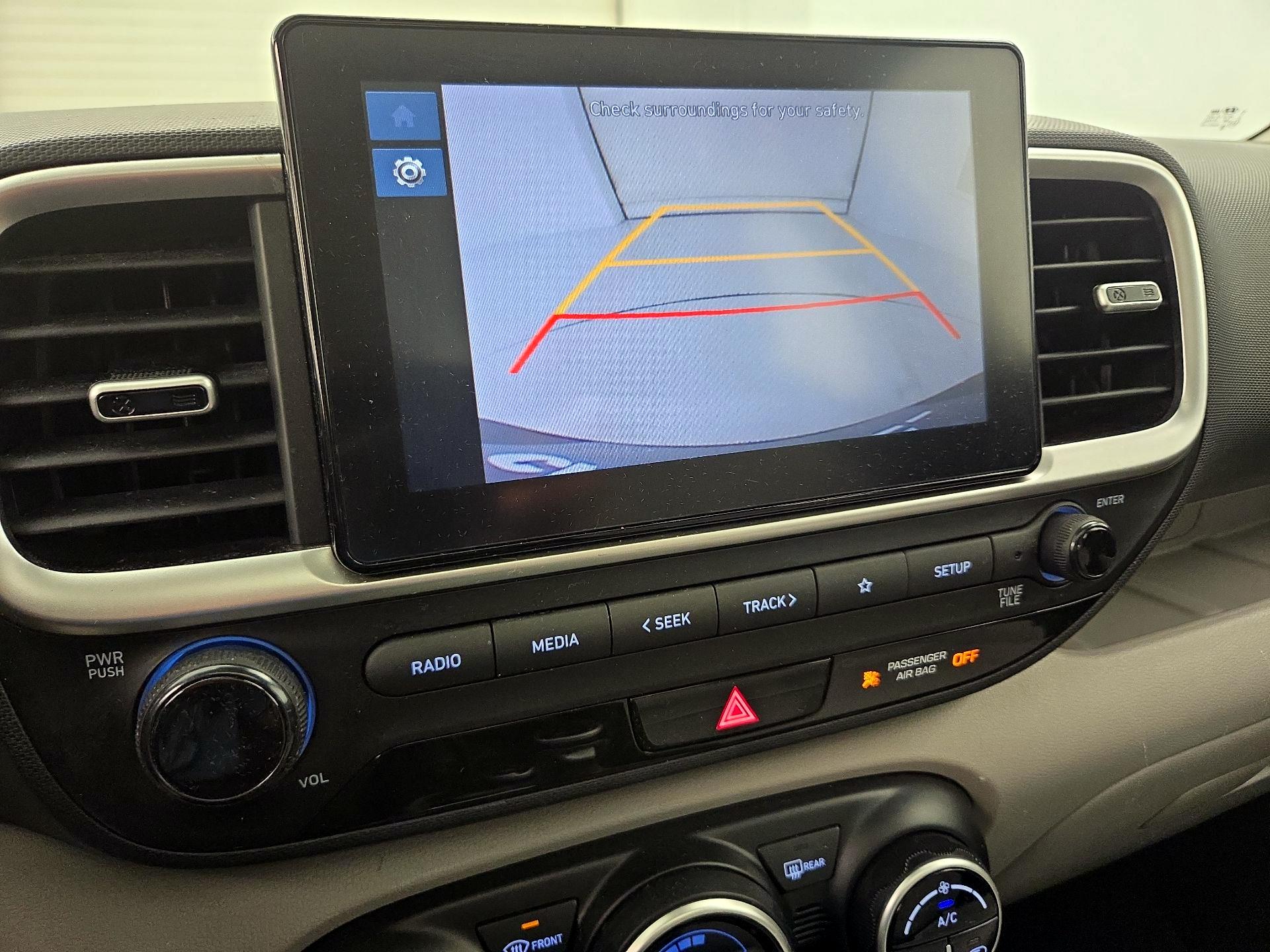 Thumbnail: 2023 Hyundai Venue - 14