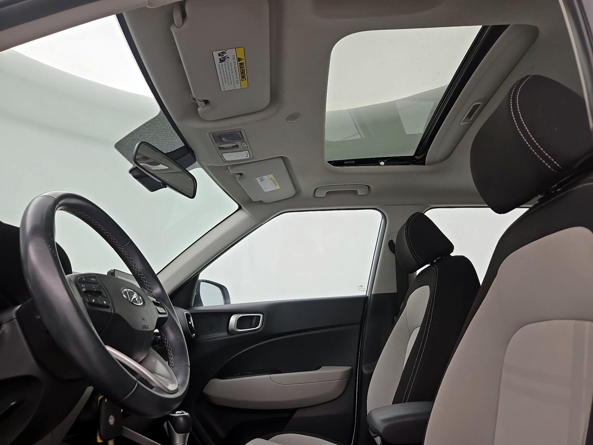 Thumbnail: 2023 Hyundai Venue - 19