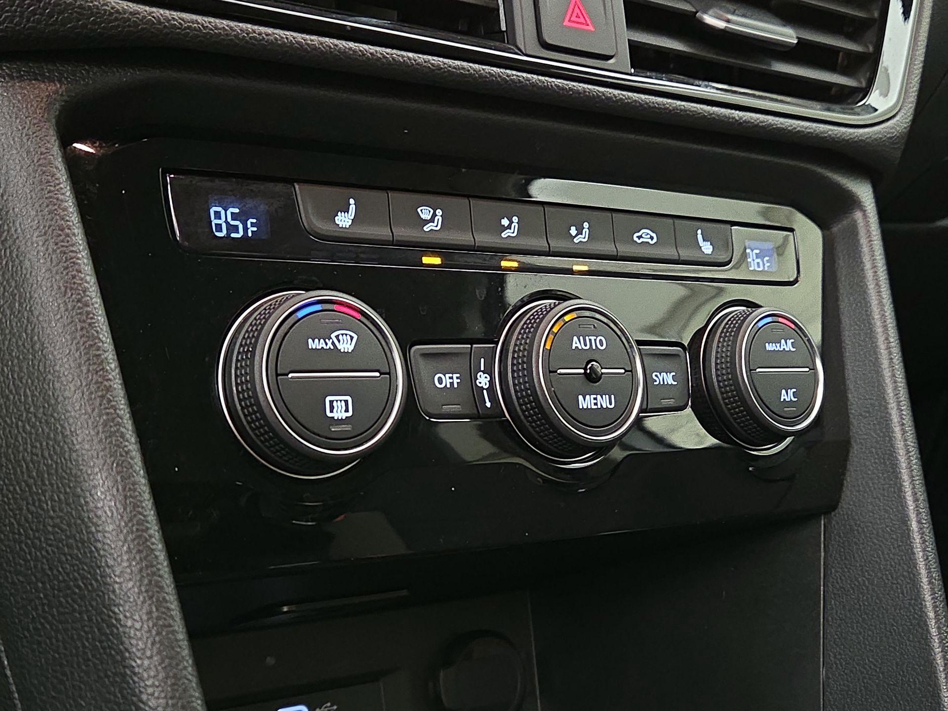 Thumbnail: 2024 Volkswagen Taos - 16