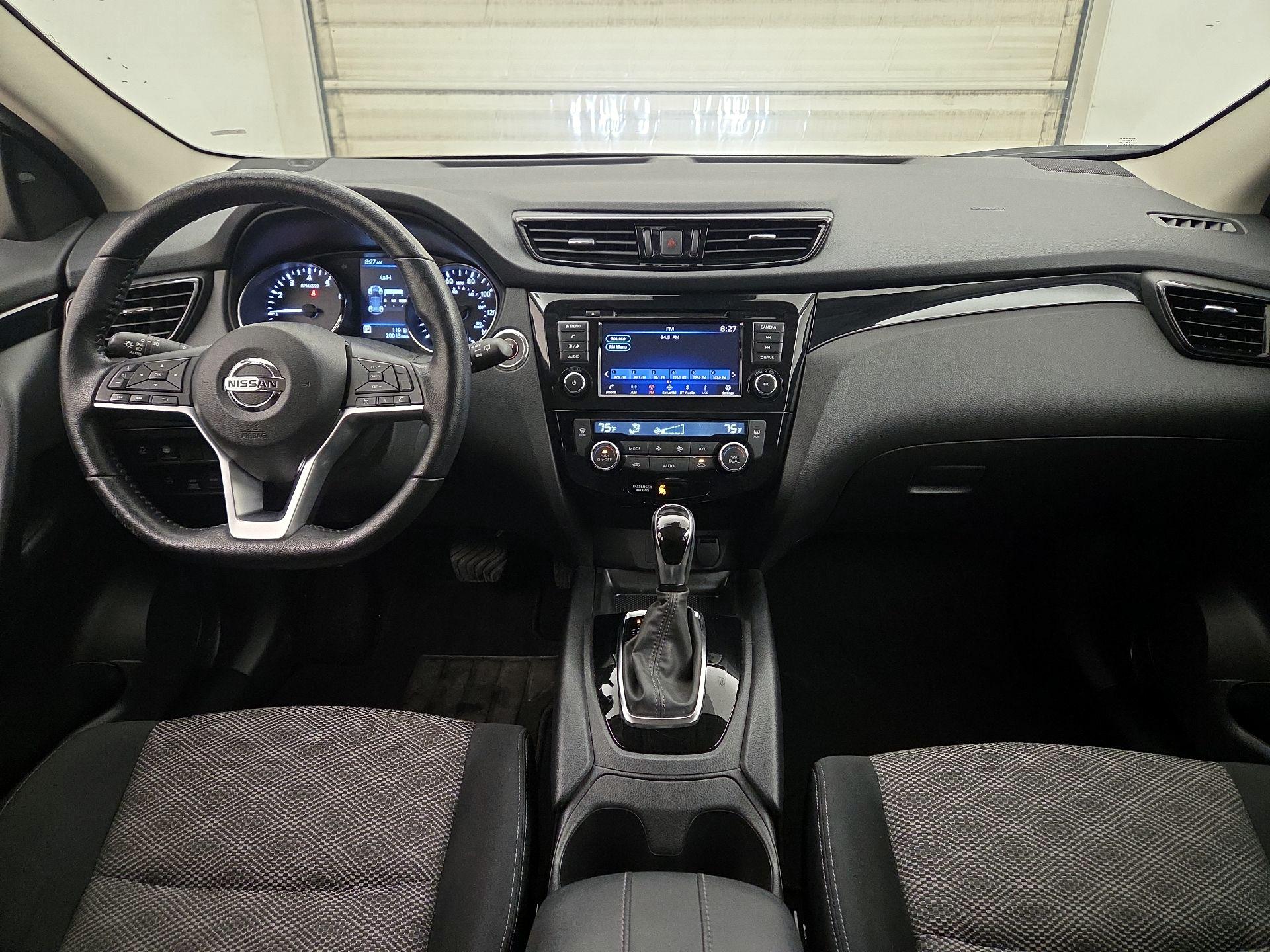 Thumbnail: 2022 Nissan Rogue Sport - 9