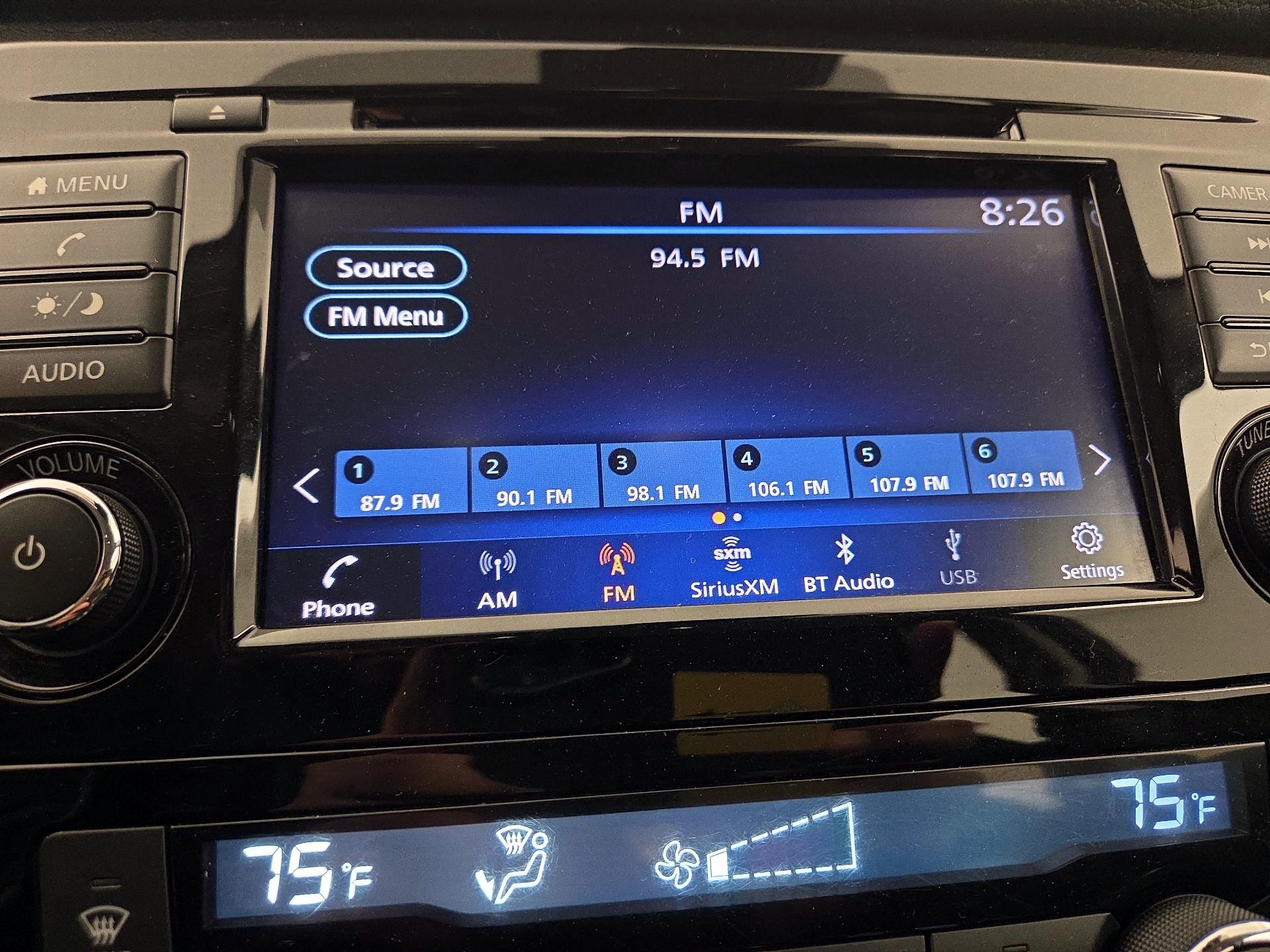 Thumbnail: 2022 Nissan Rogue Sport - 15