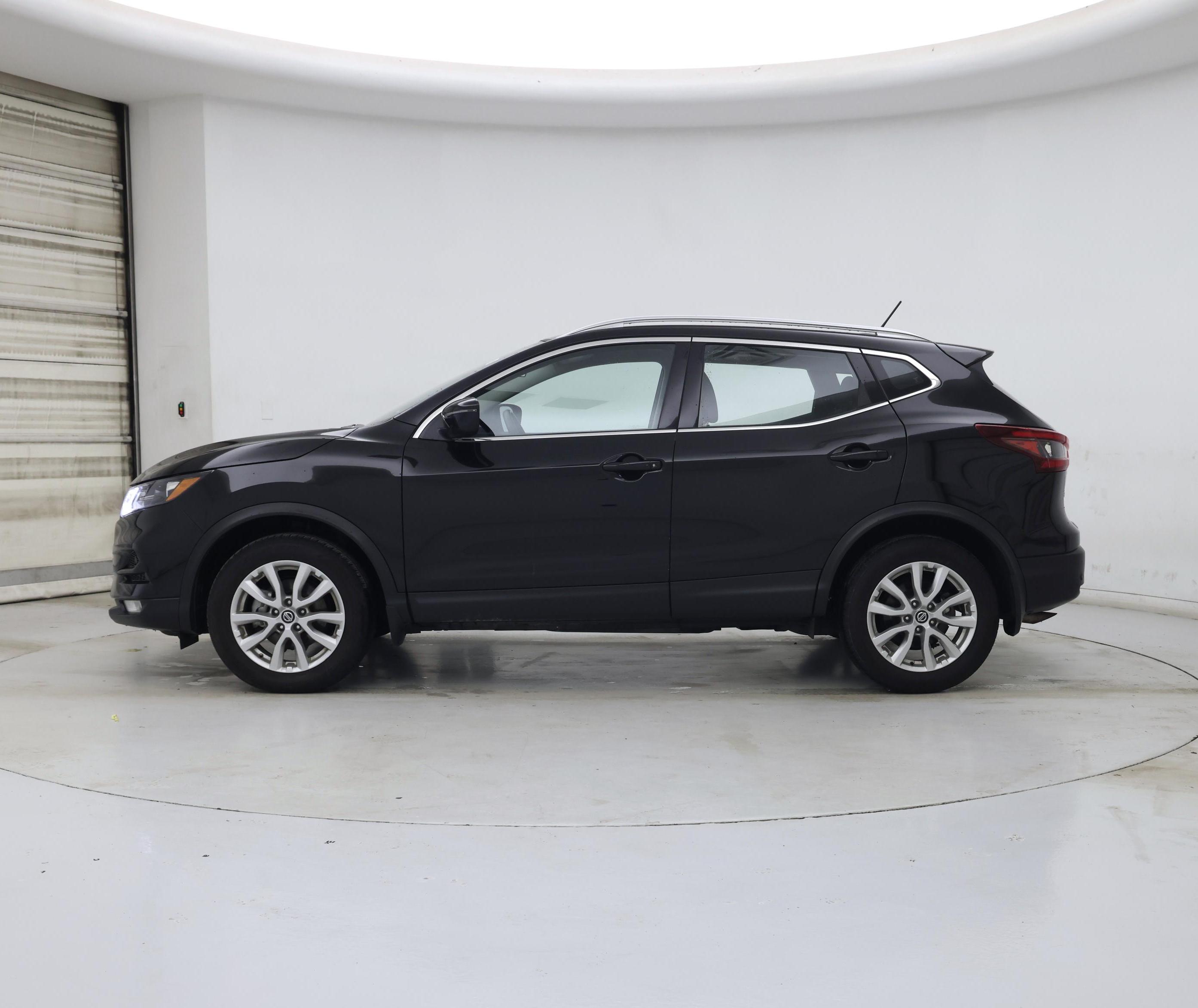 Thumbnail: 2022 Nissan Rogue Sport - 3