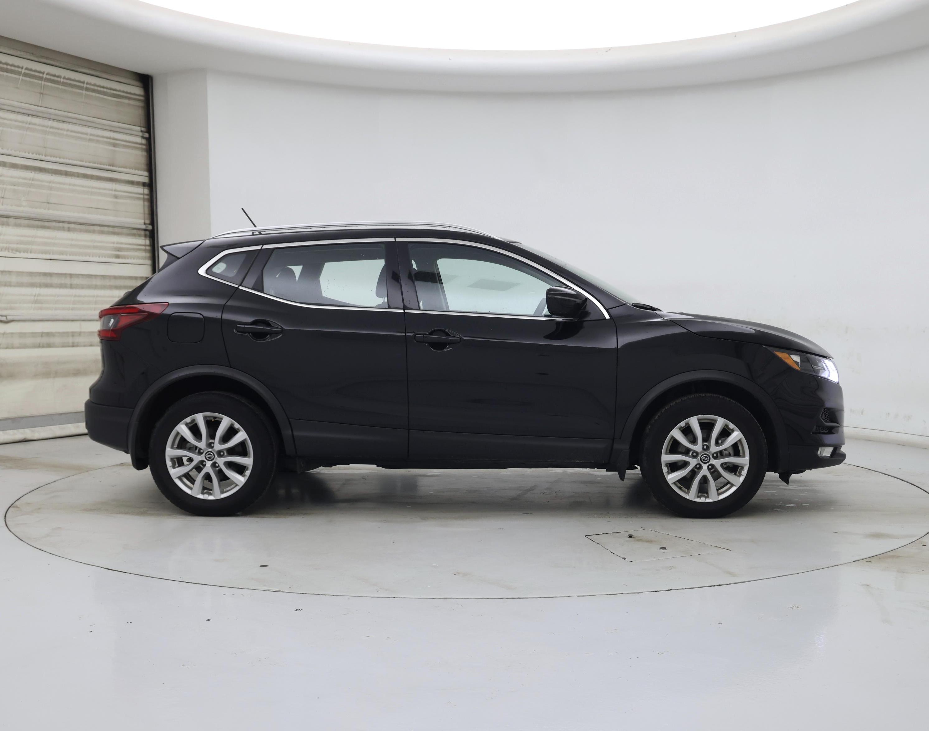 Thumbnail: 2022 Nissan Rogue Sport - 7