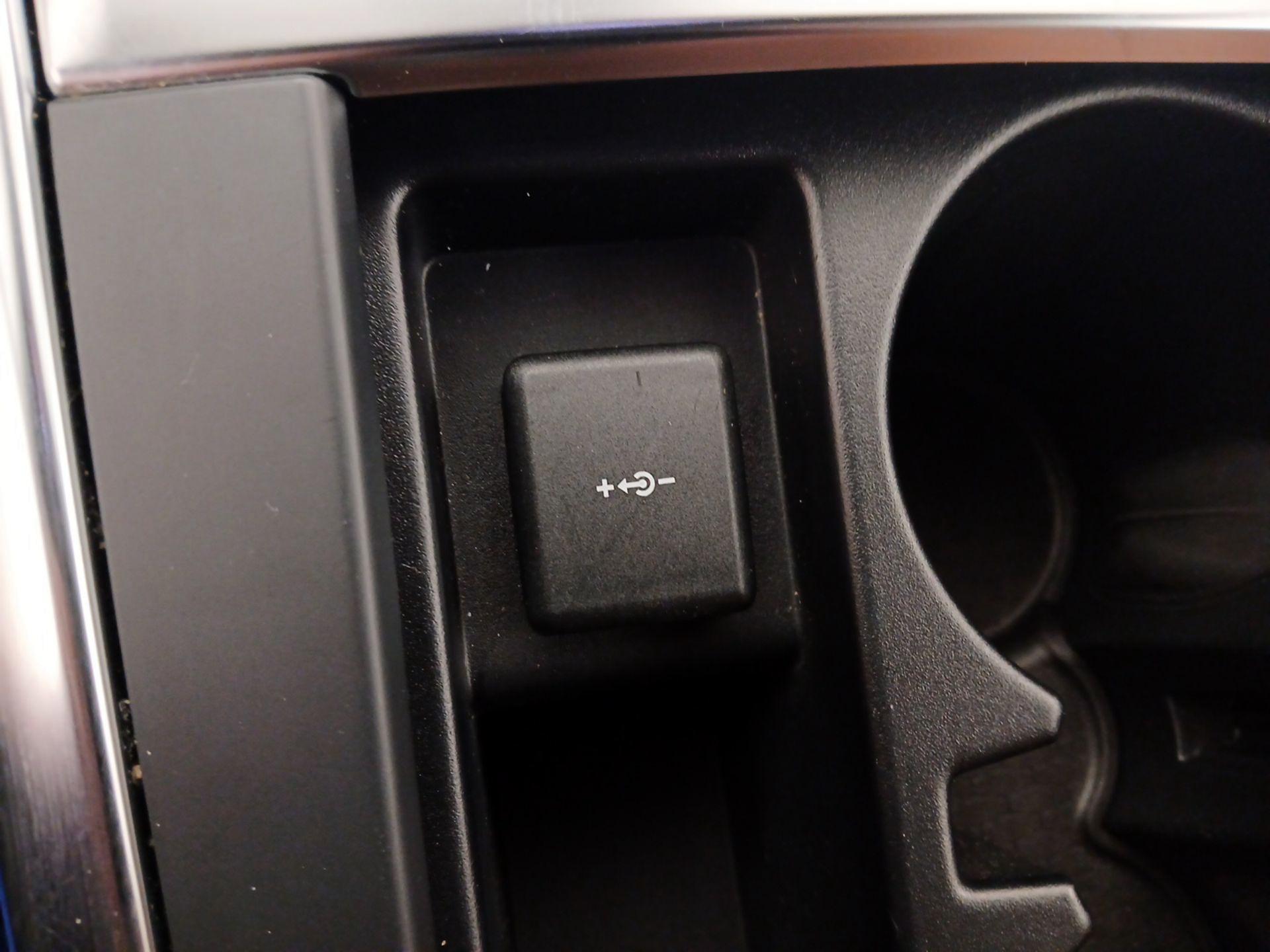 Thumbnail: 2022 Jaguar XF - 19