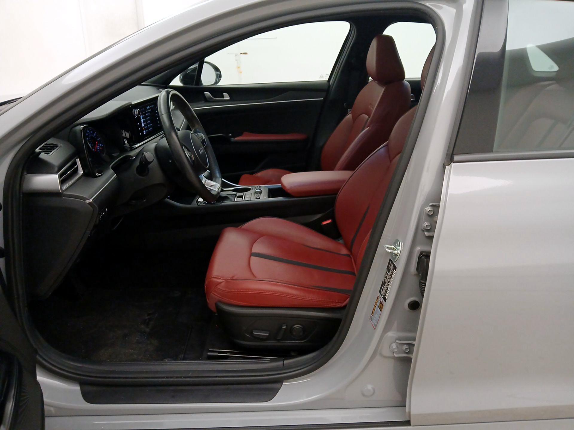 Thumbnail: 2023 Kia K5 - 11