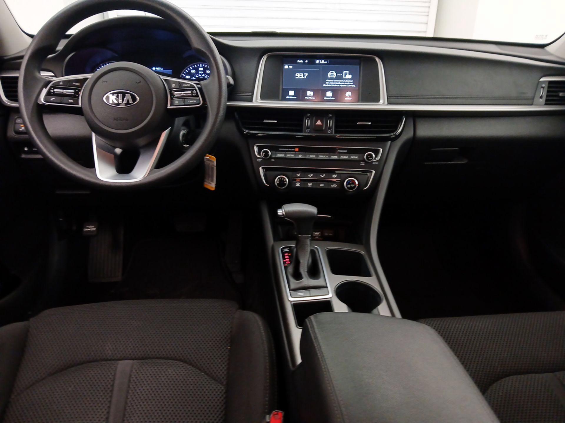 Thumbnail: 2020 Kia Optima - 9