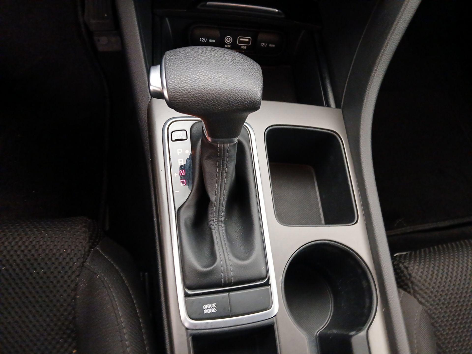 Thumbnail: 2020 Kia Optima - 17