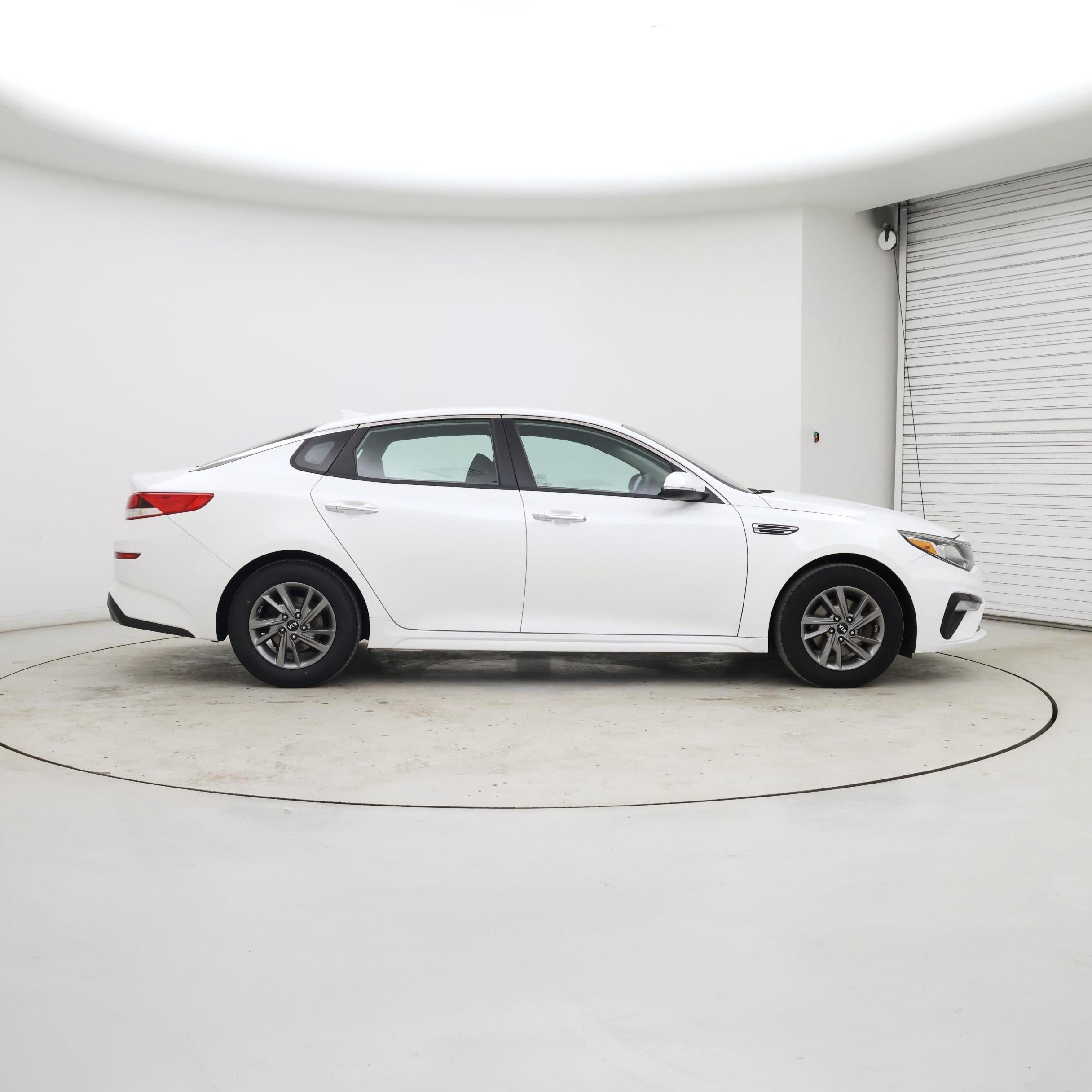 Thumbnail: 2020 Kia Optima - 7