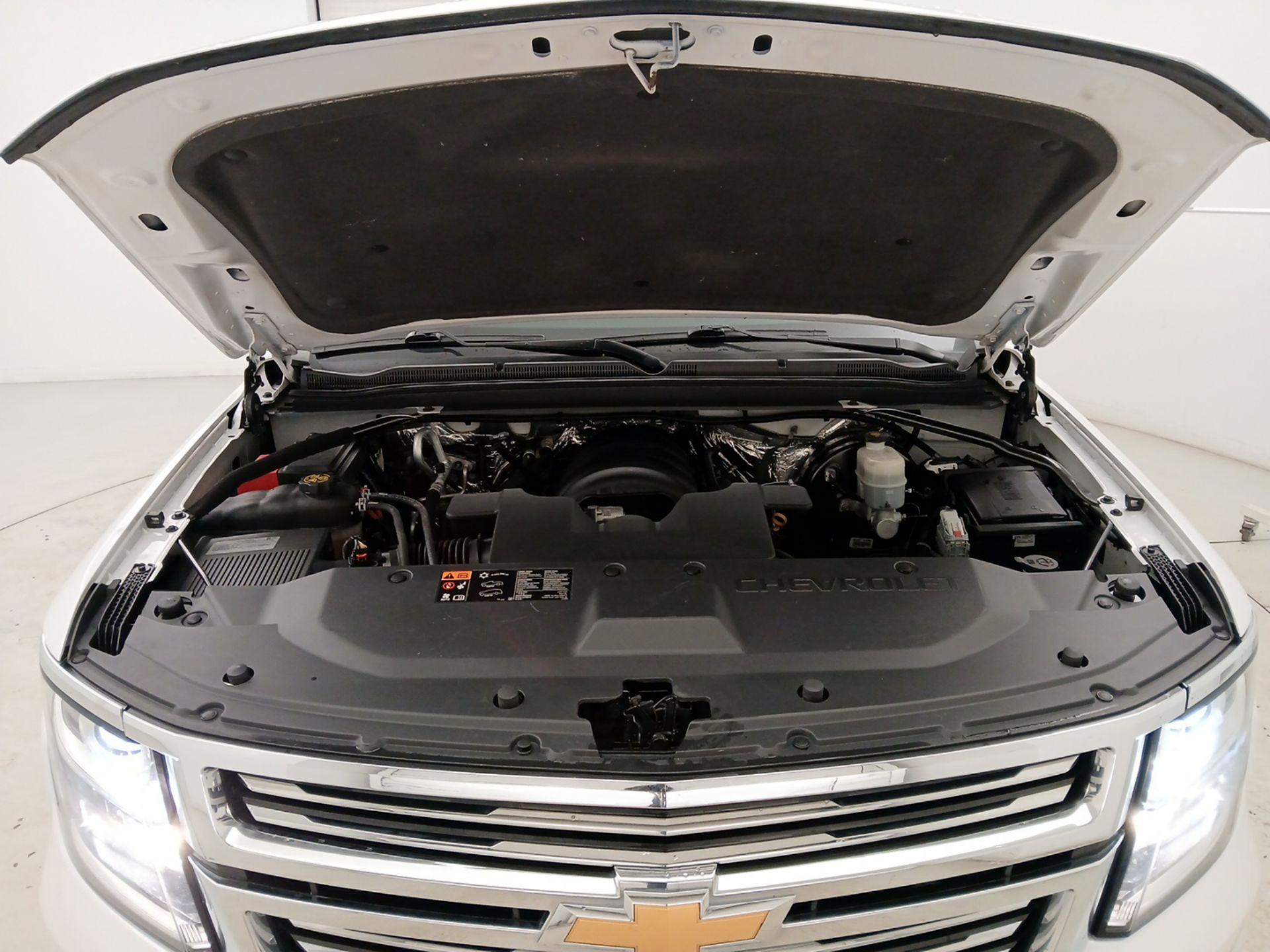 Thumbnail: 2016 Chevrolet Tahoe - 10