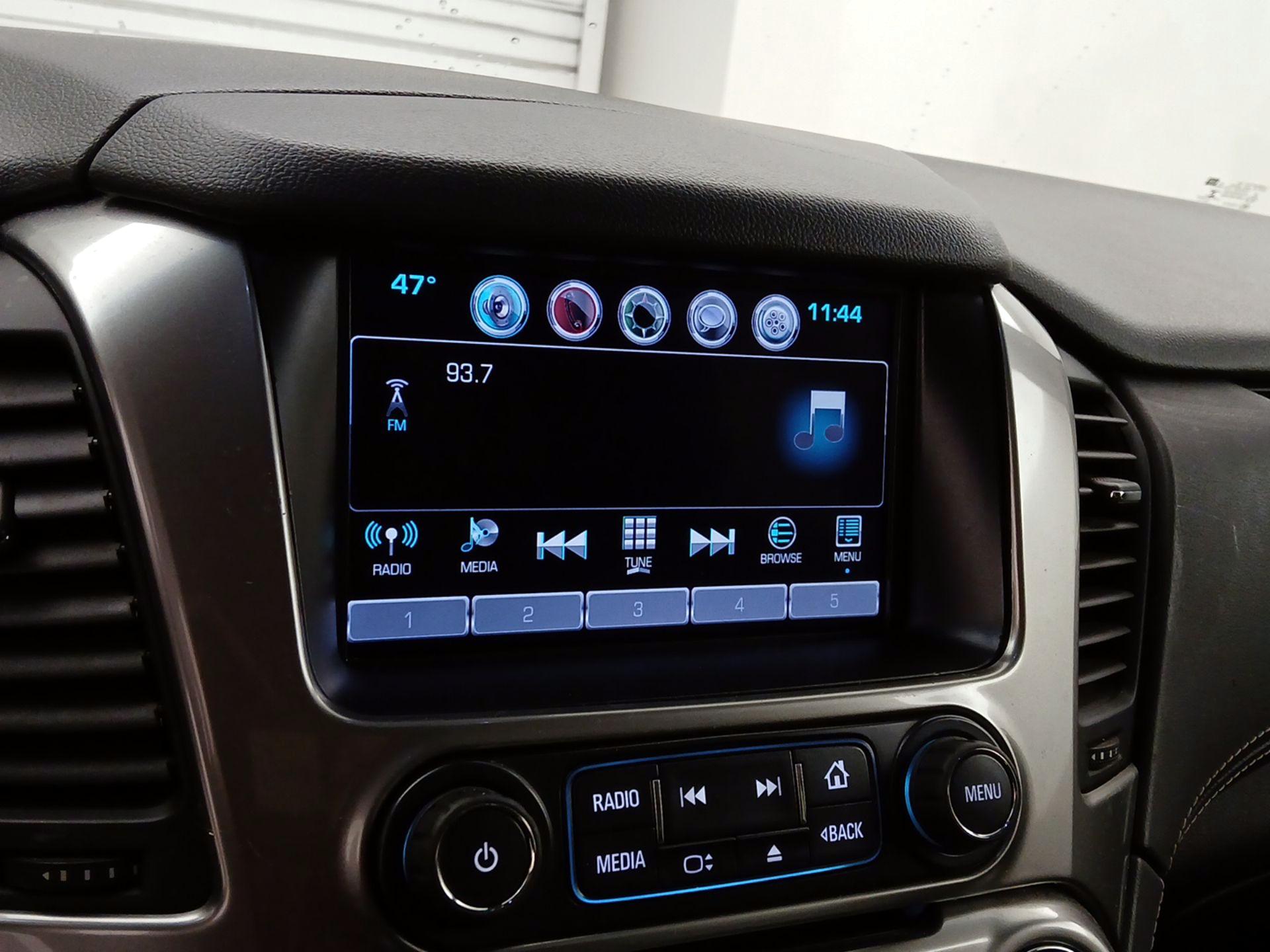 Thumbnail: 2016 Chevrolet Tahoe - 16