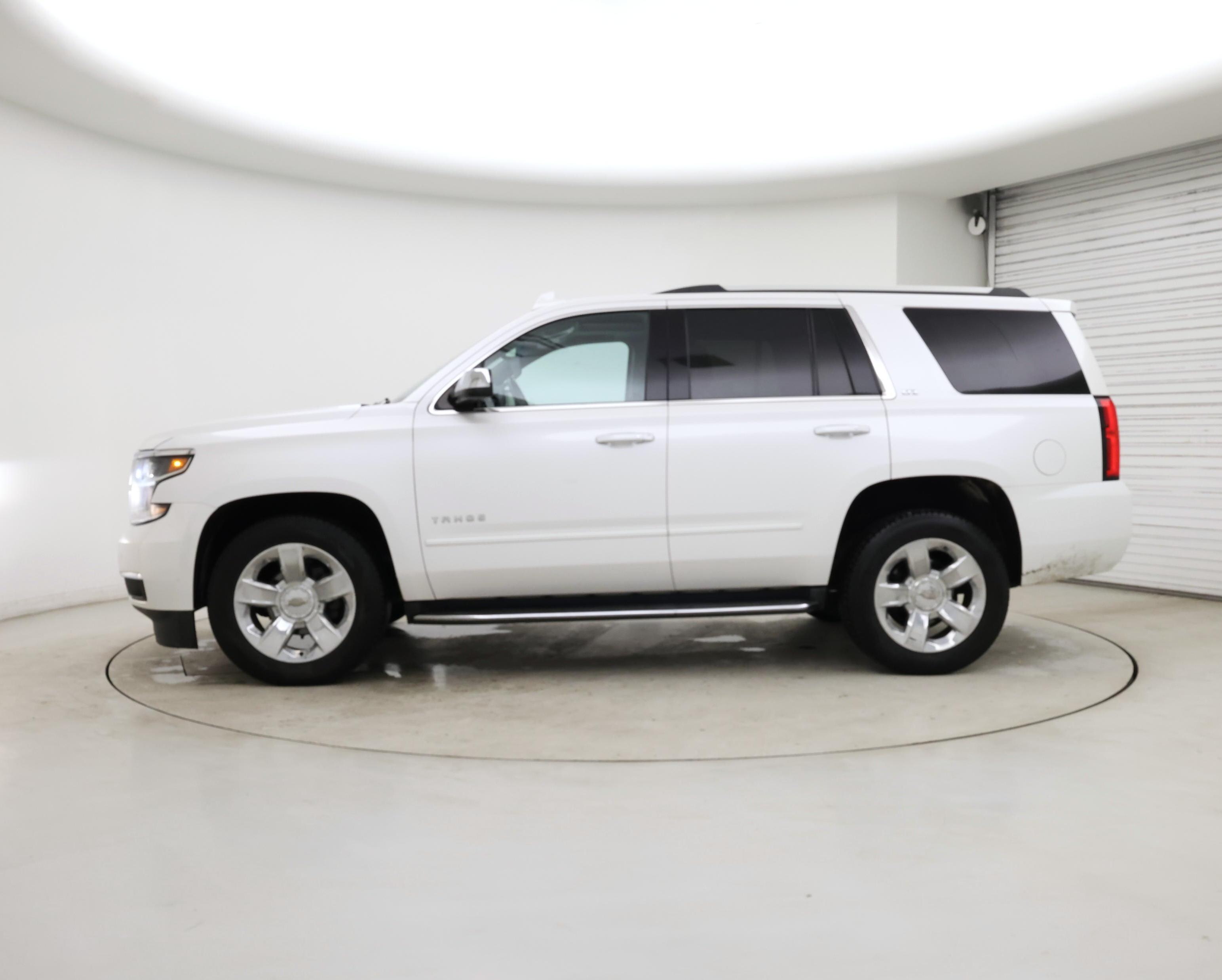 Thumbnail: 2016 Chevrolet Tahoe - 3
