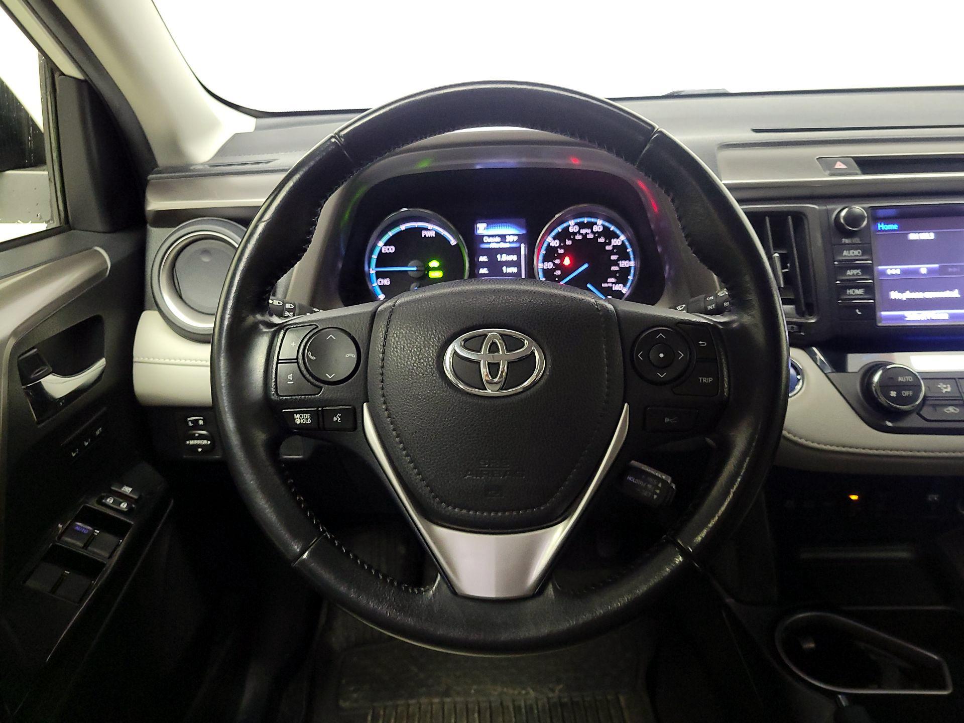 Thumbnail: 2018 Toyota RAV4 - 10