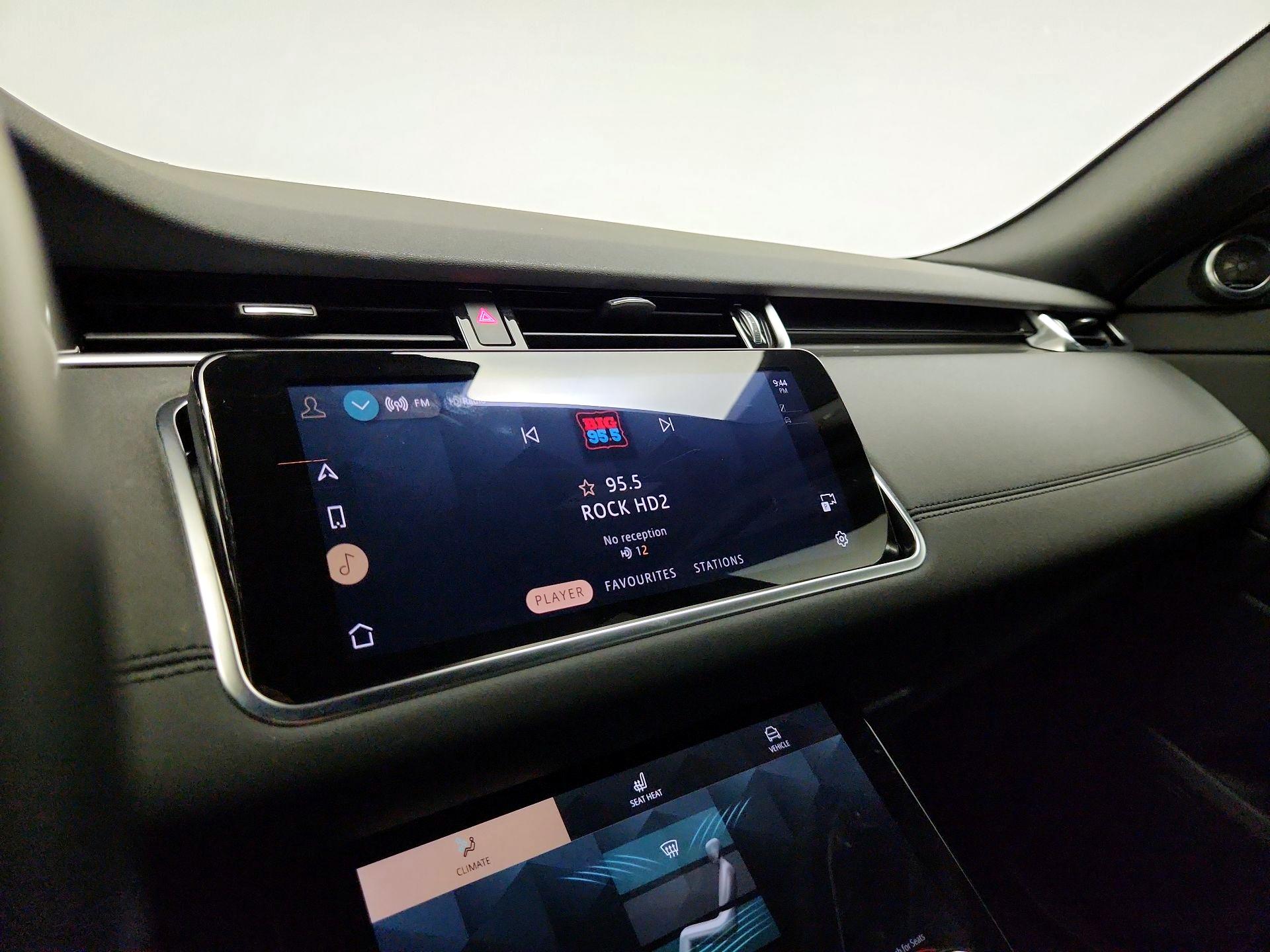 Thumbnail: 2022 Land Rover Range Rover Evoque - 16