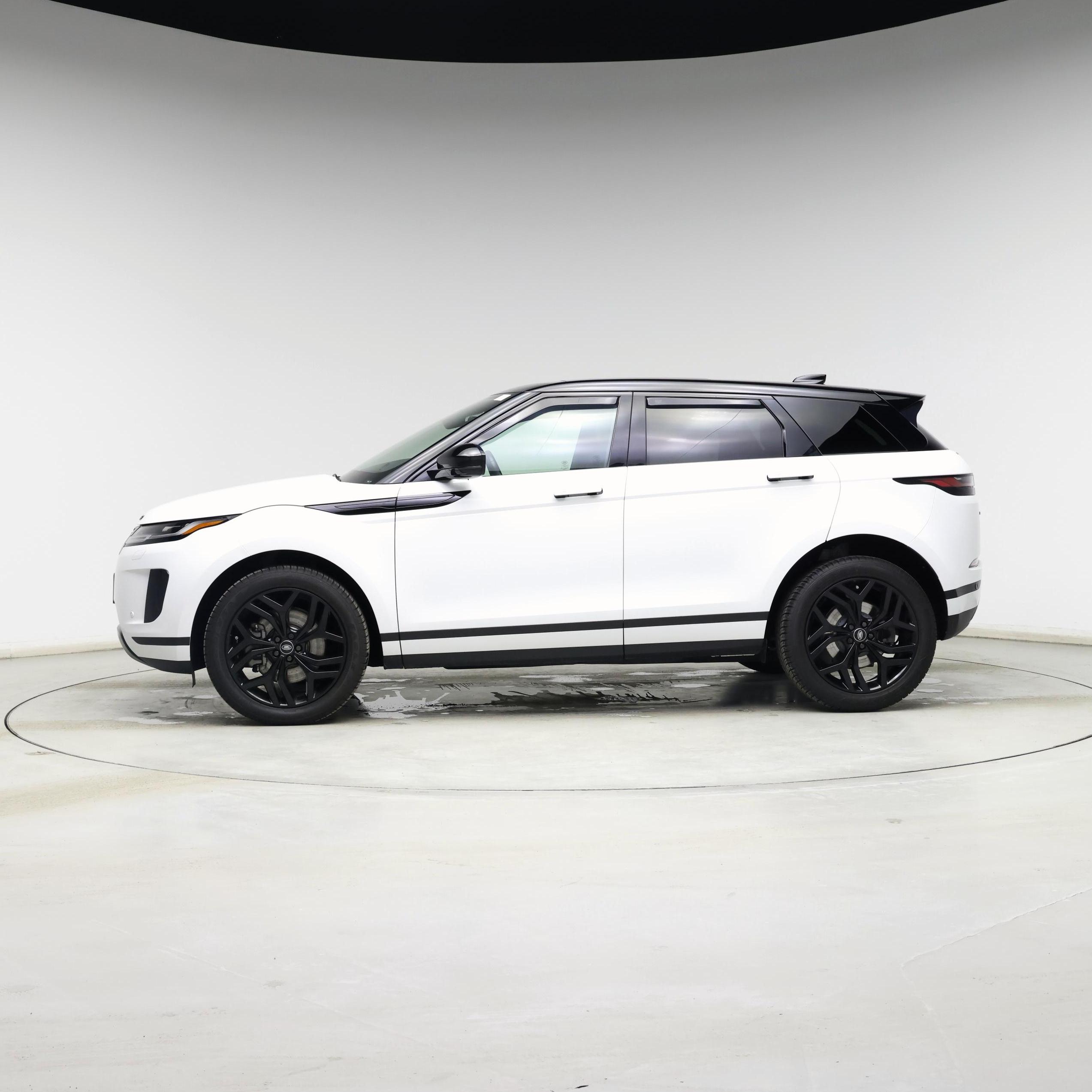 Thumbnail: 2022 Land Rover Range Rover Evoque - 3