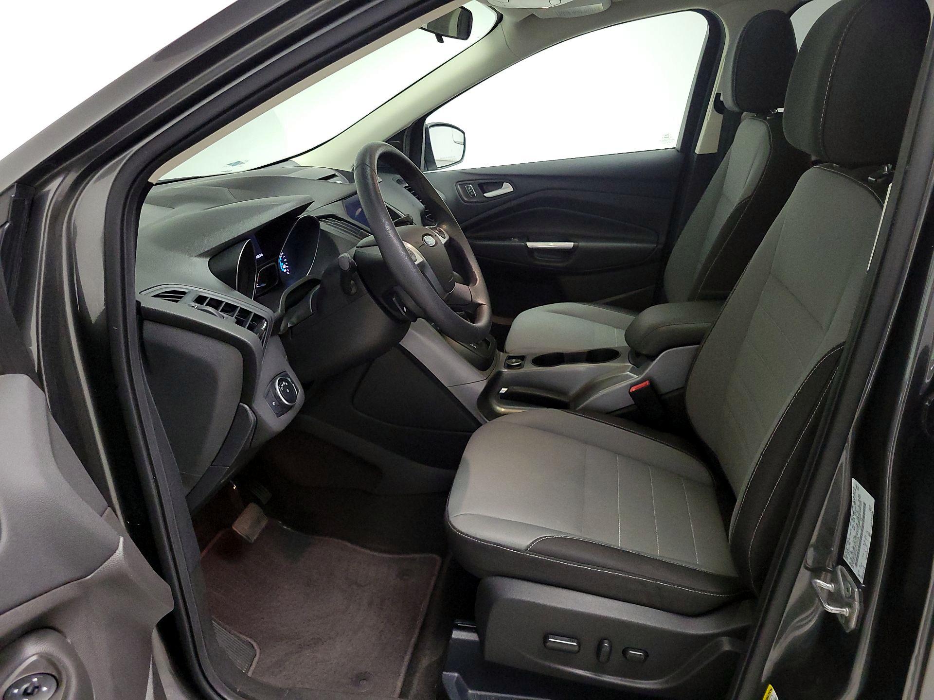 Thumbnail: 2016 Ford Escape - 11