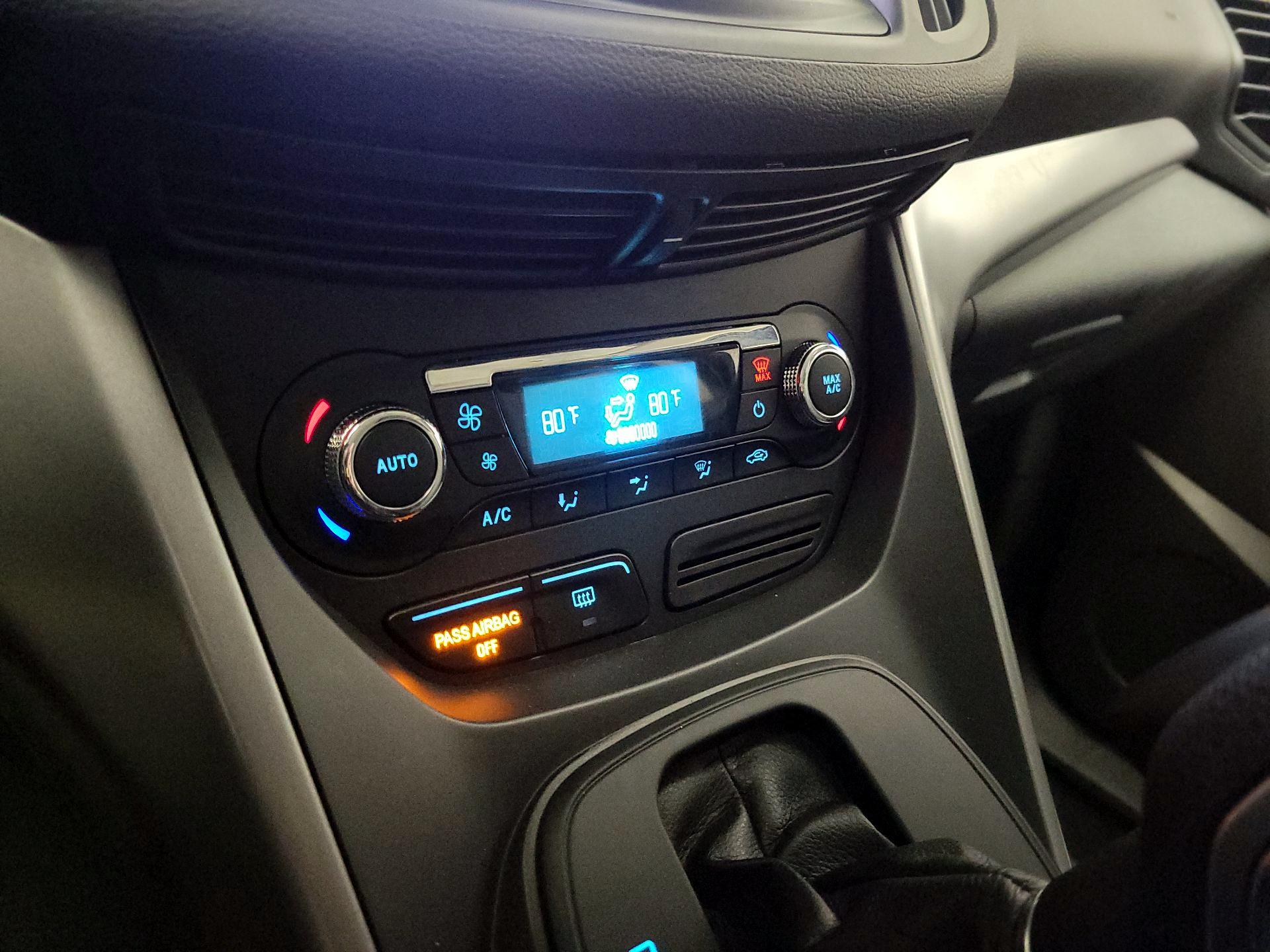 Thumbnail: 2016 Ford Escape - 16