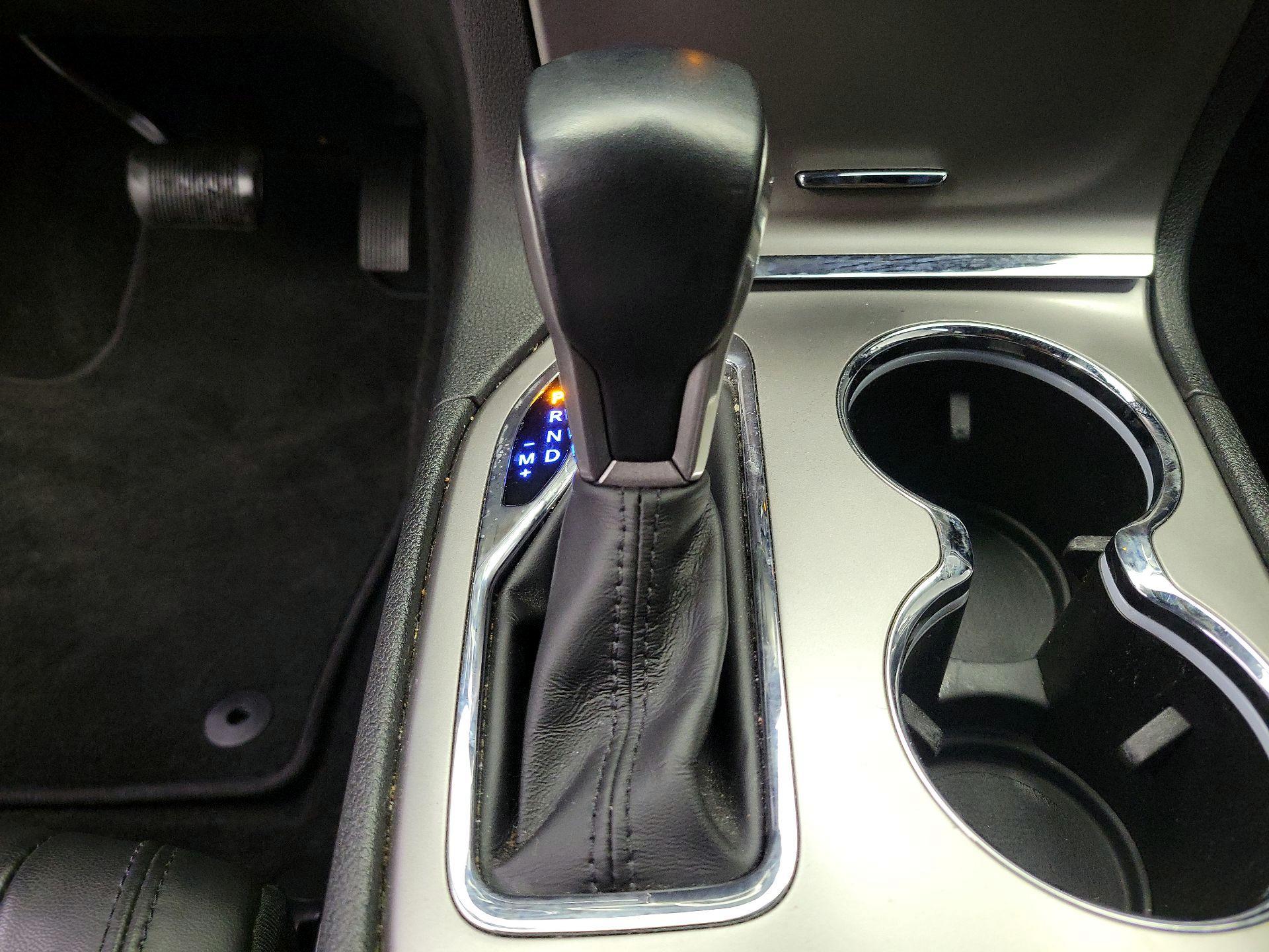 Thumbnail: 2022 Jeep Grand Cherokee - 16