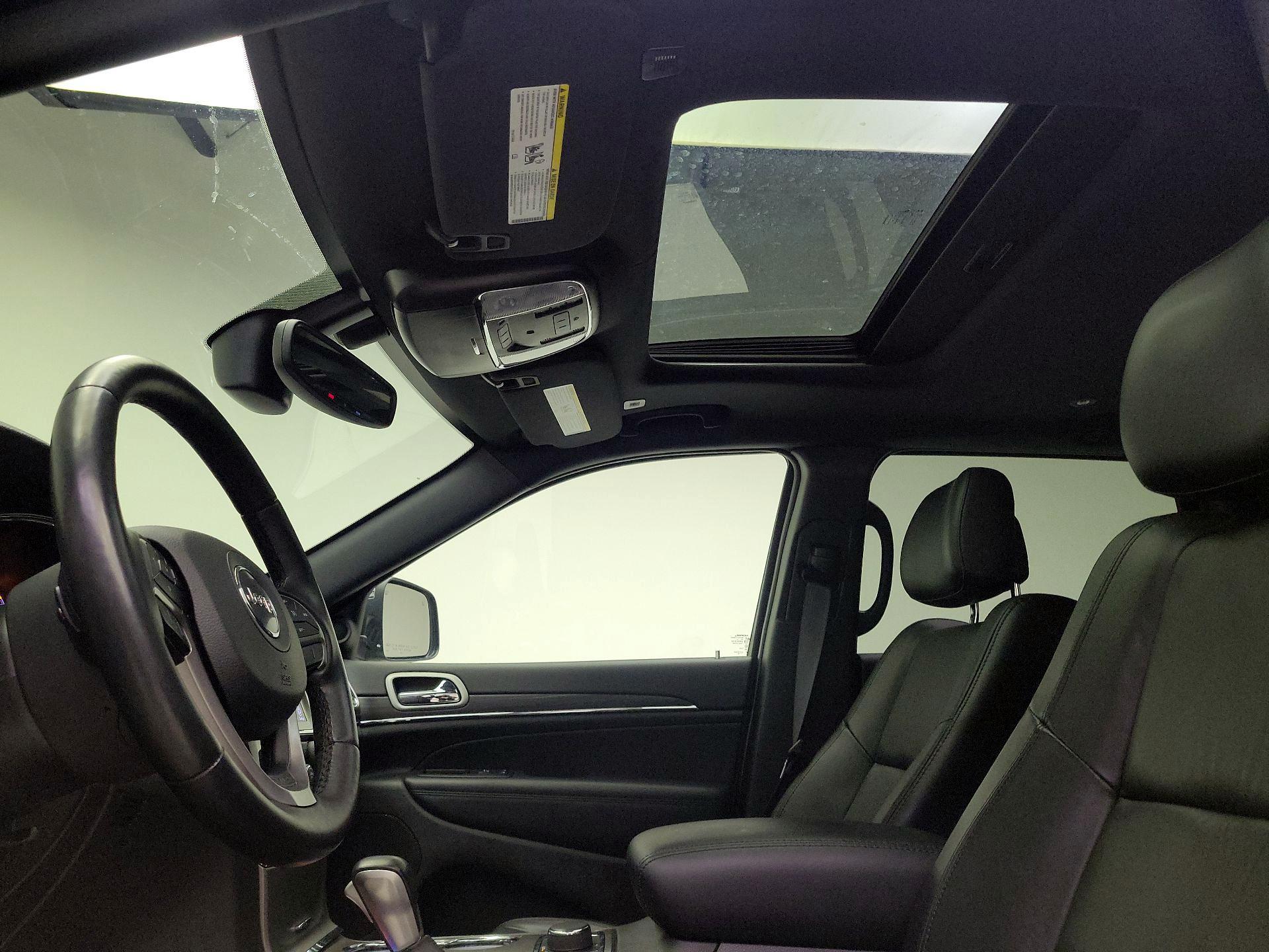 Thumbnail: 2022 Jeep Grand Cherokee - 18