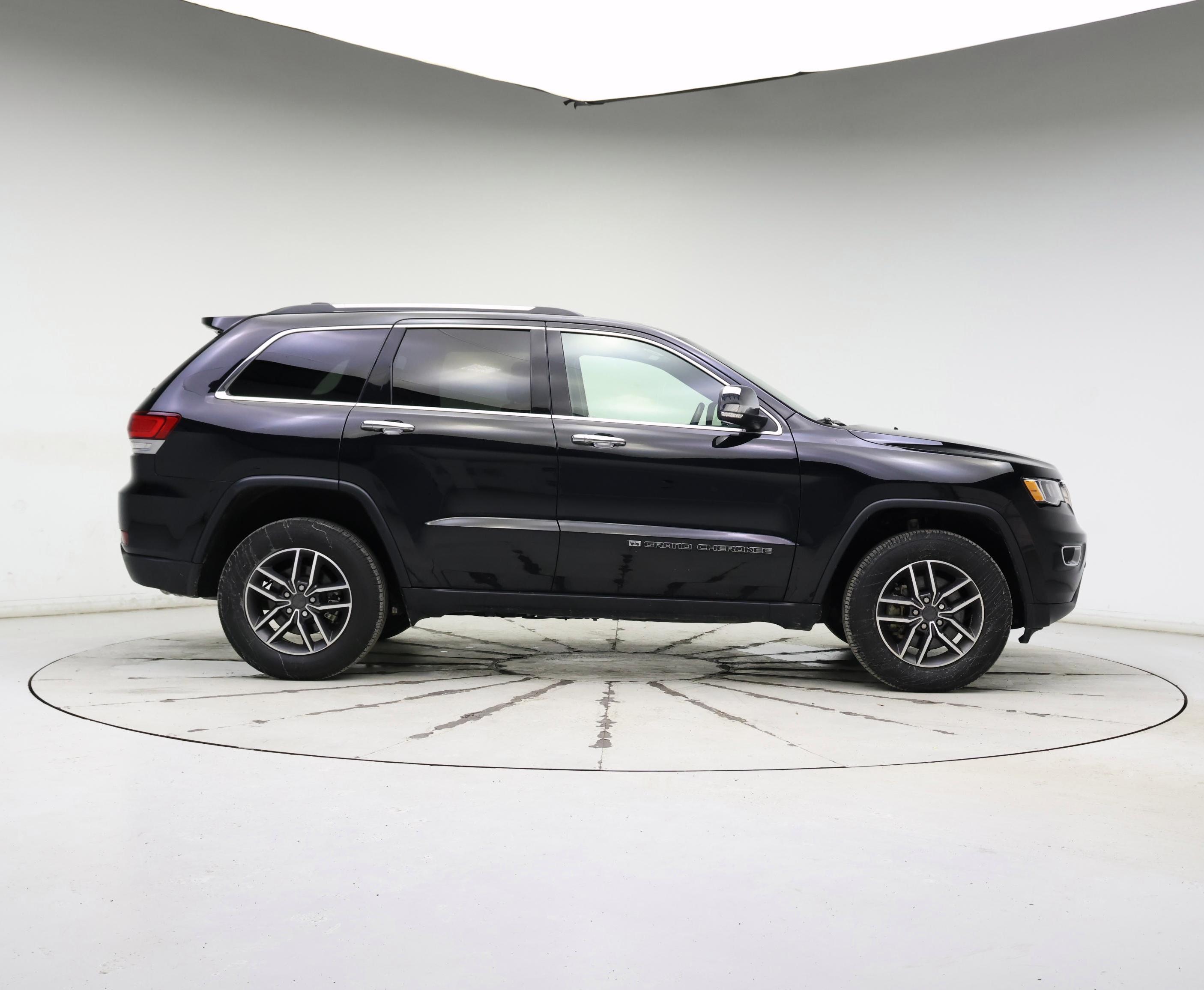 Thumbnail: 2022 Jeep Grand Cherokee - 7