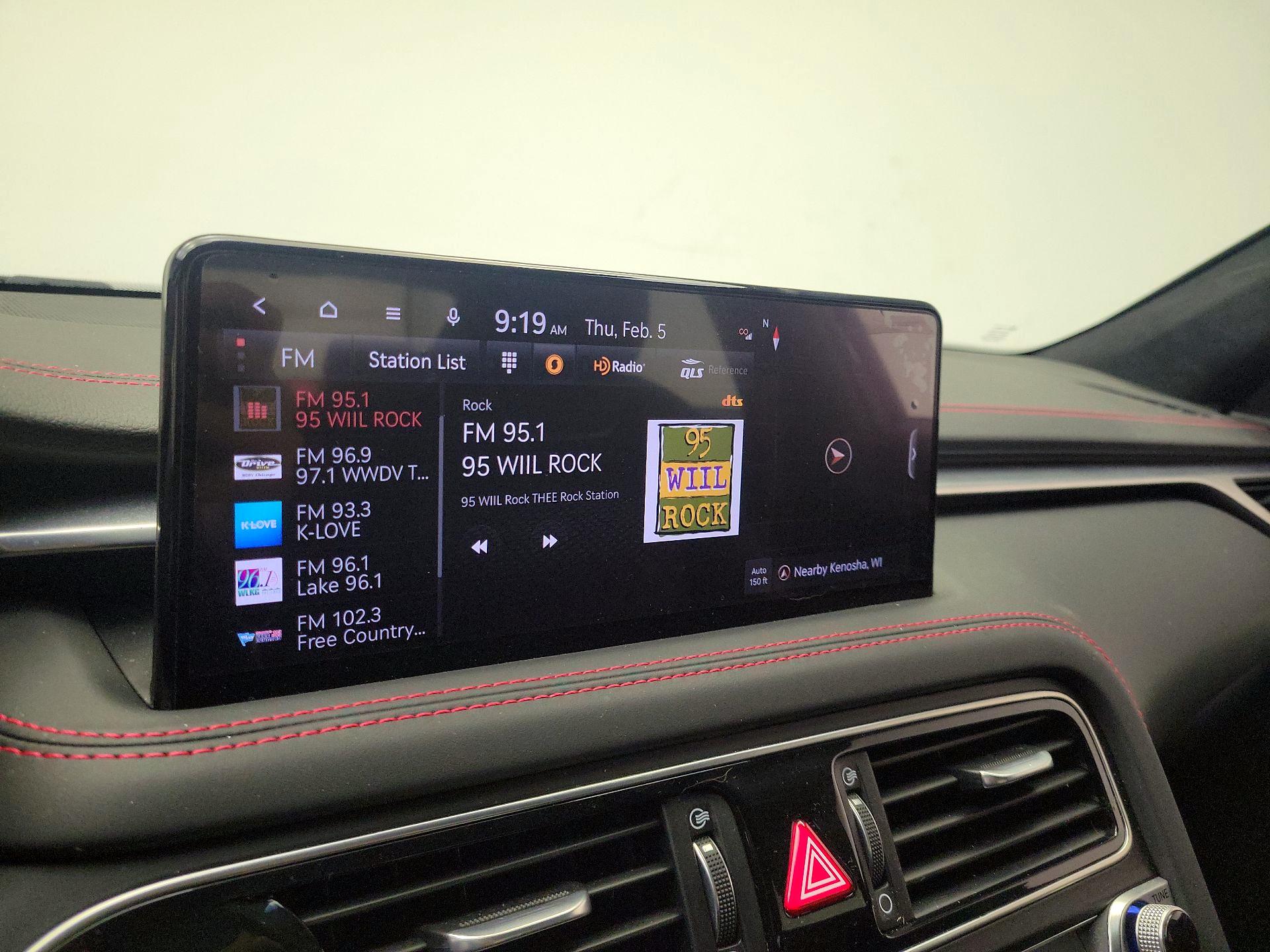 Thumbnail: 2023 Genesis G70 - 15