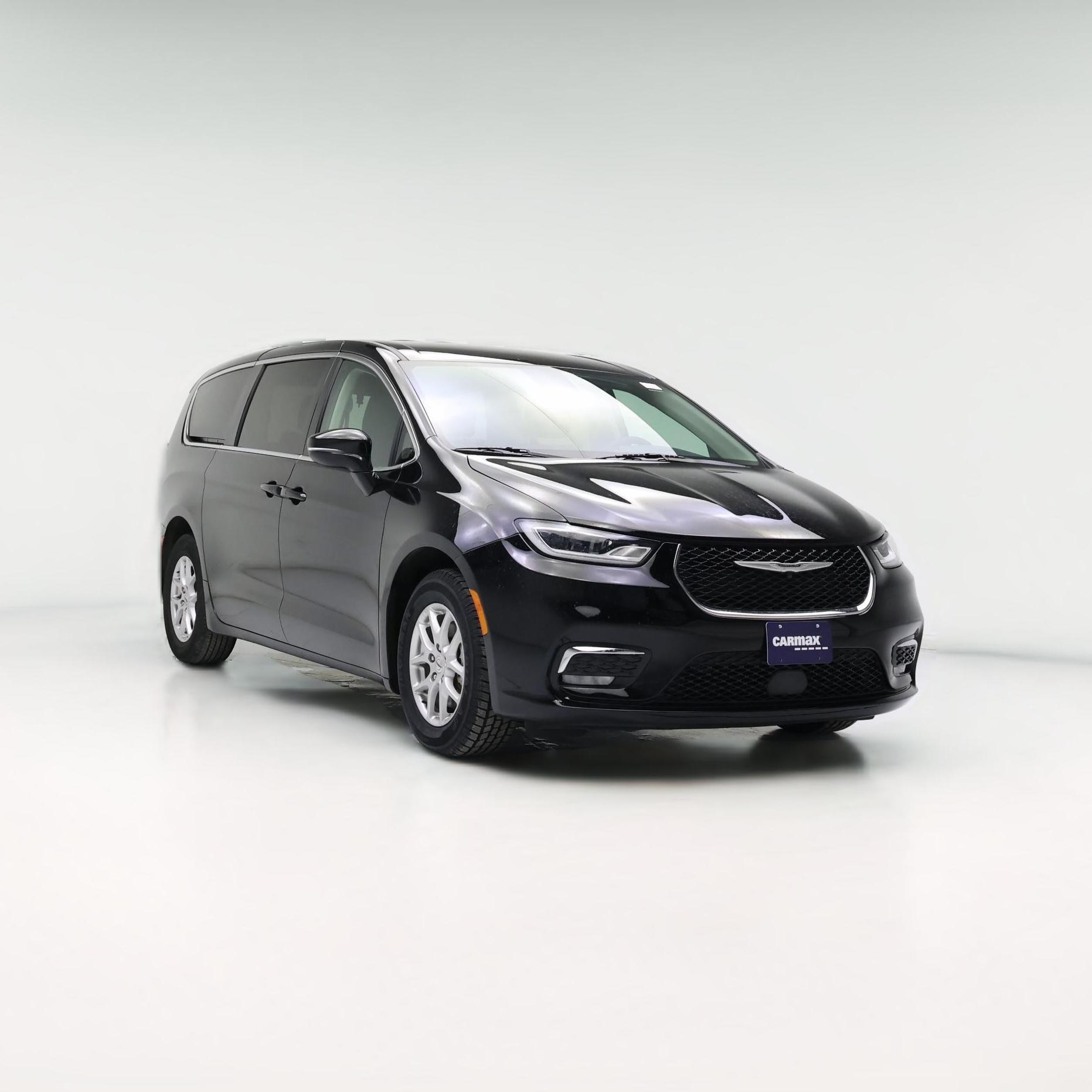 Thumbnail: 2024 Chrysler Pacifica - 1