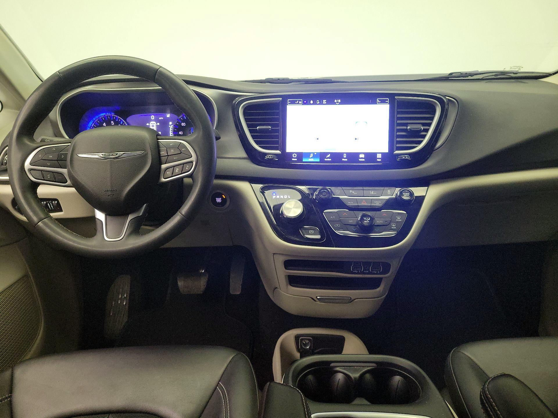 Thumbnail: 2024 Chrysler Pacifica - 9