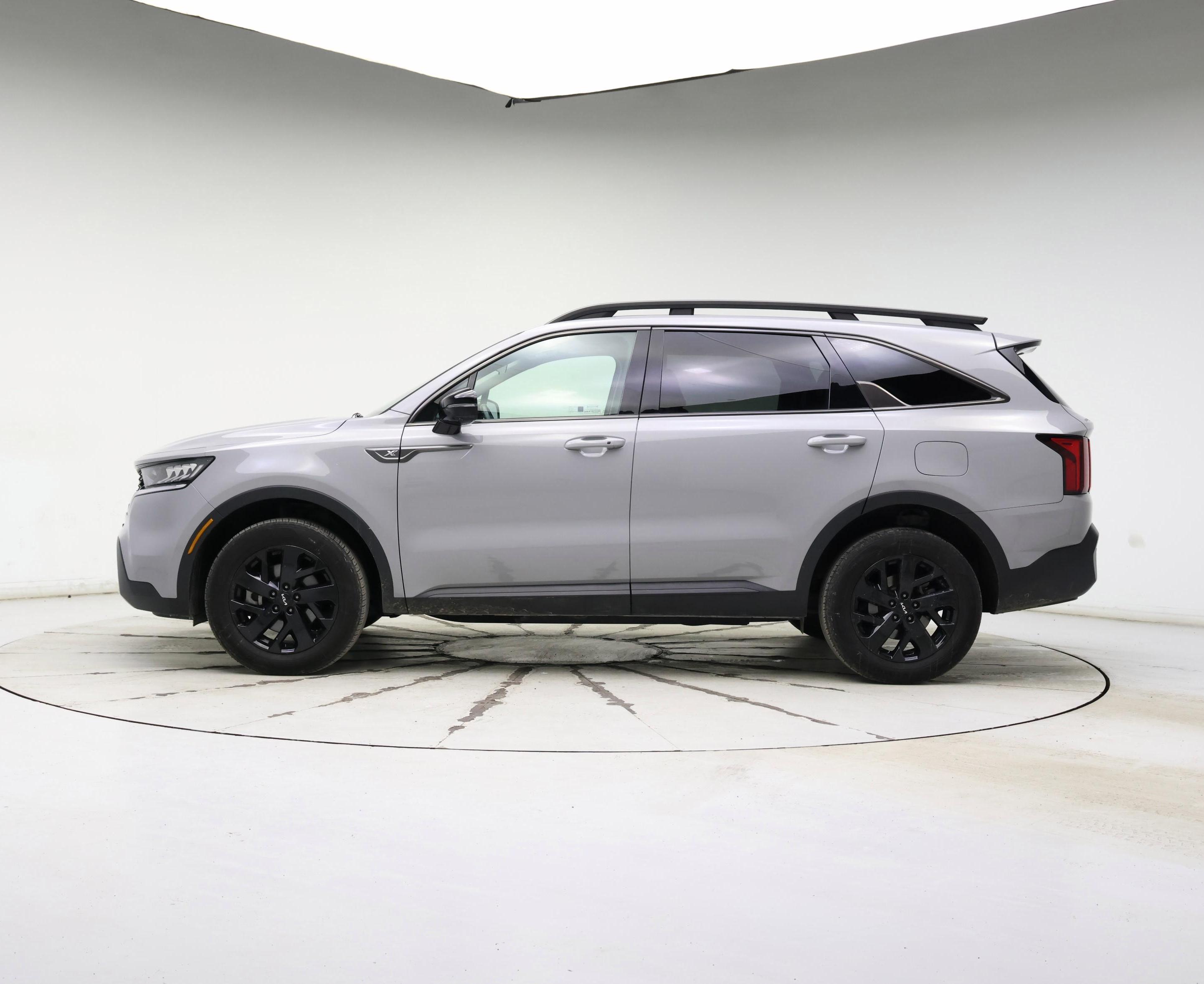 Thumbnail: 2023 Kia Sorento - 3