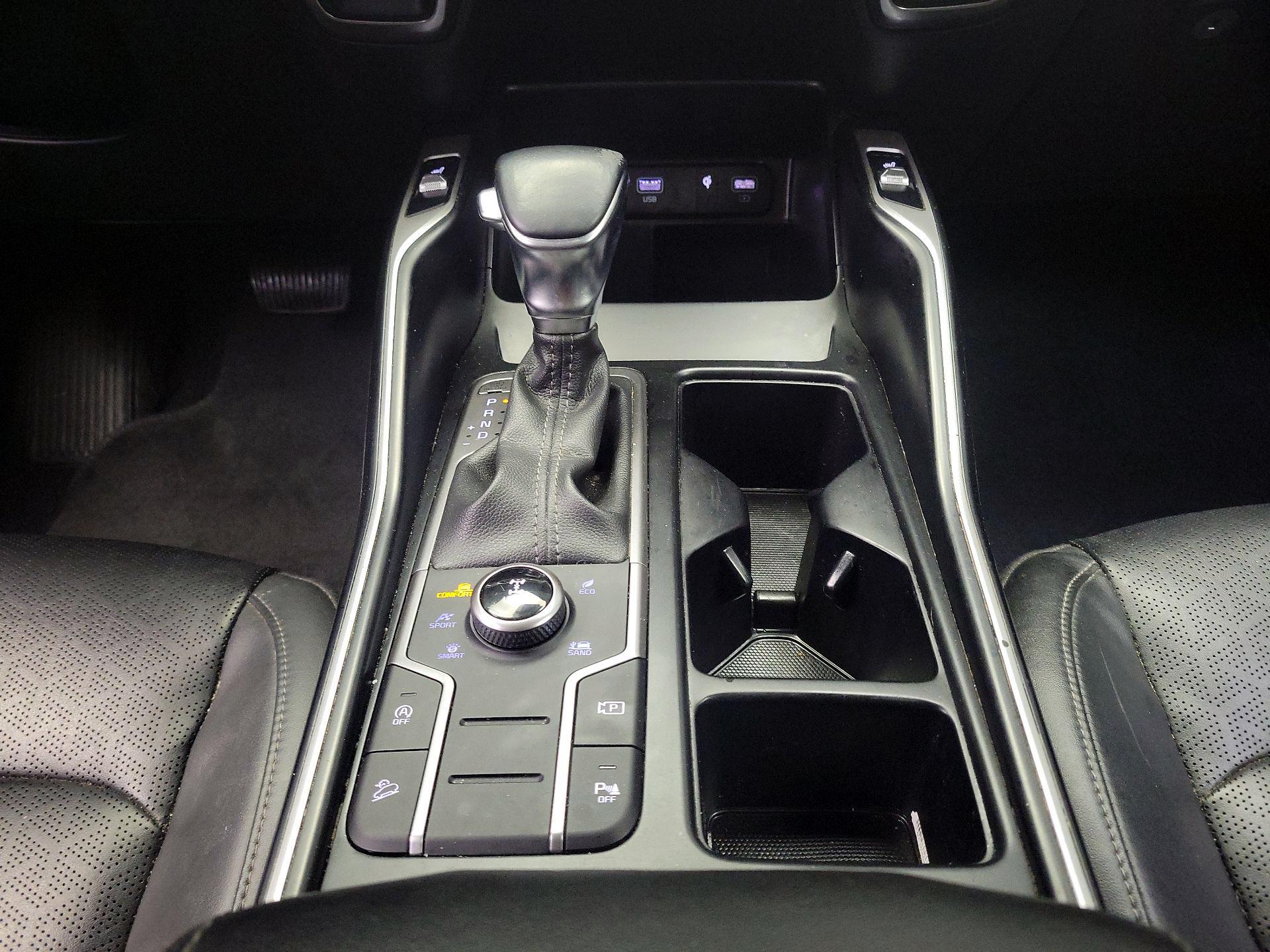 Thumbnail: 2023 Kia Sorento - 18