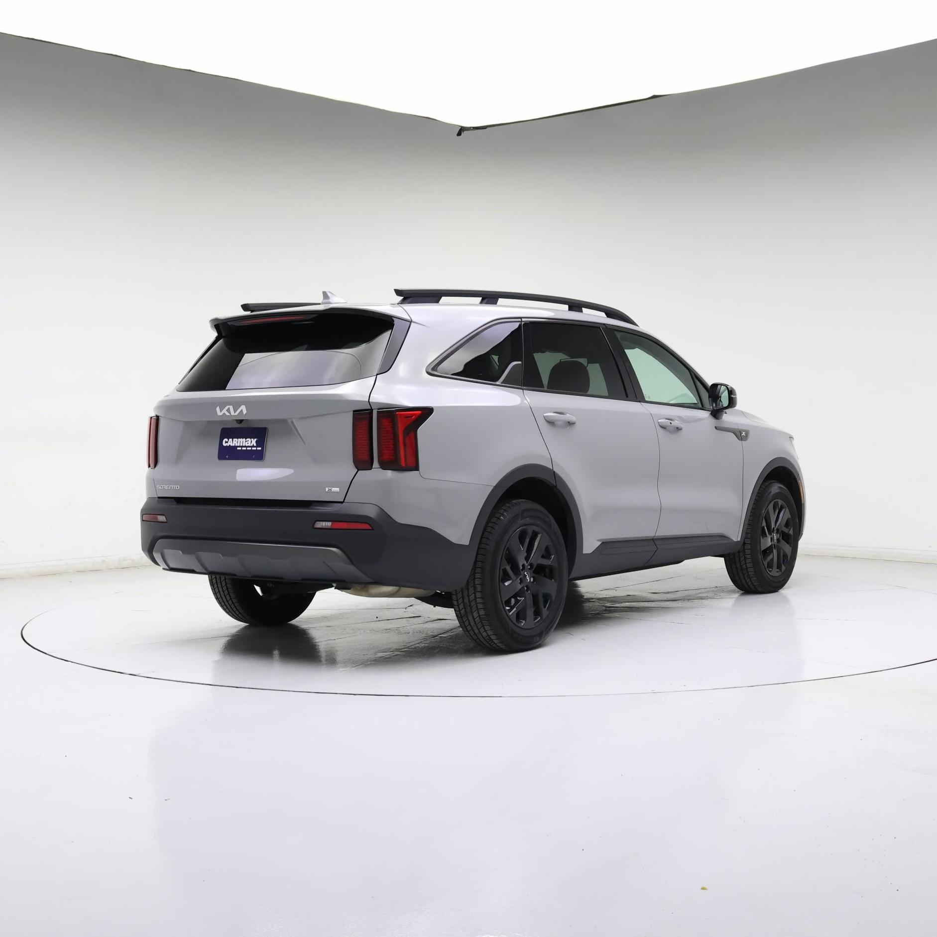 Thumbnail: 2023 Kia Sorento - 8