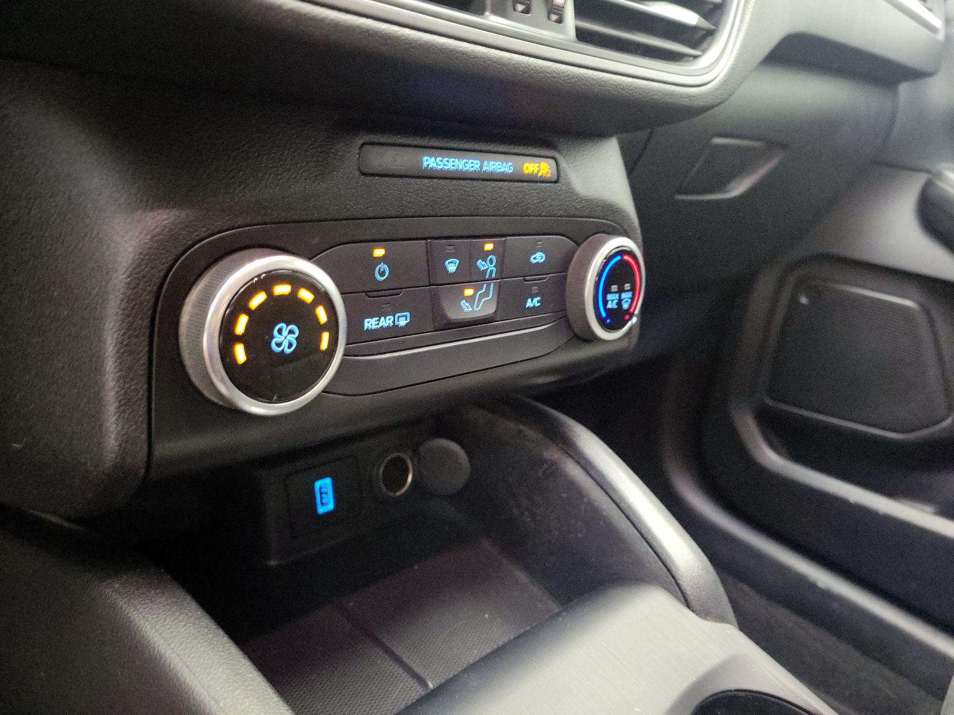 Thumbnail: 2020 Ford Escape - 16