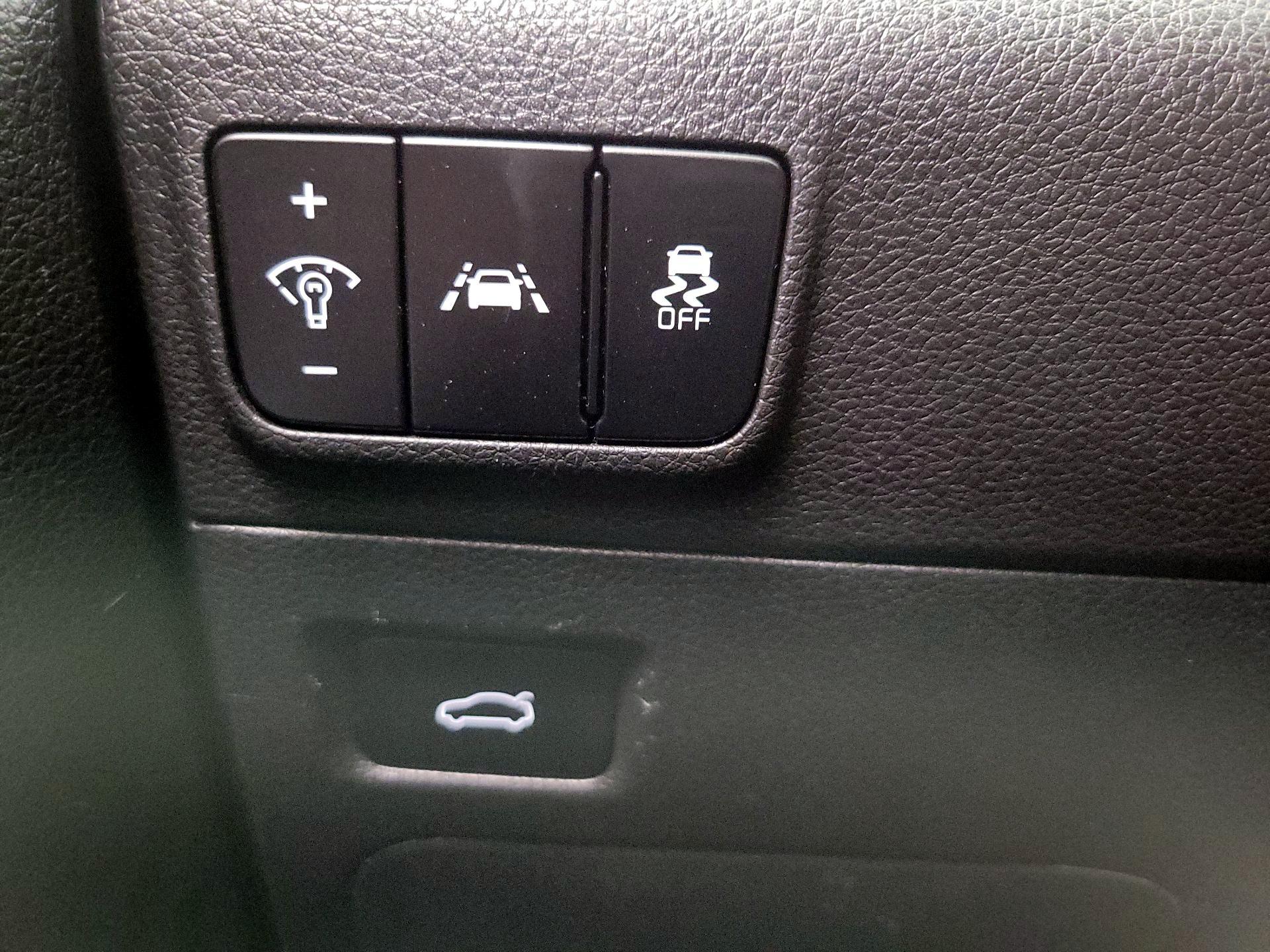 Thumbnail: 2023 Kia K5 - 13