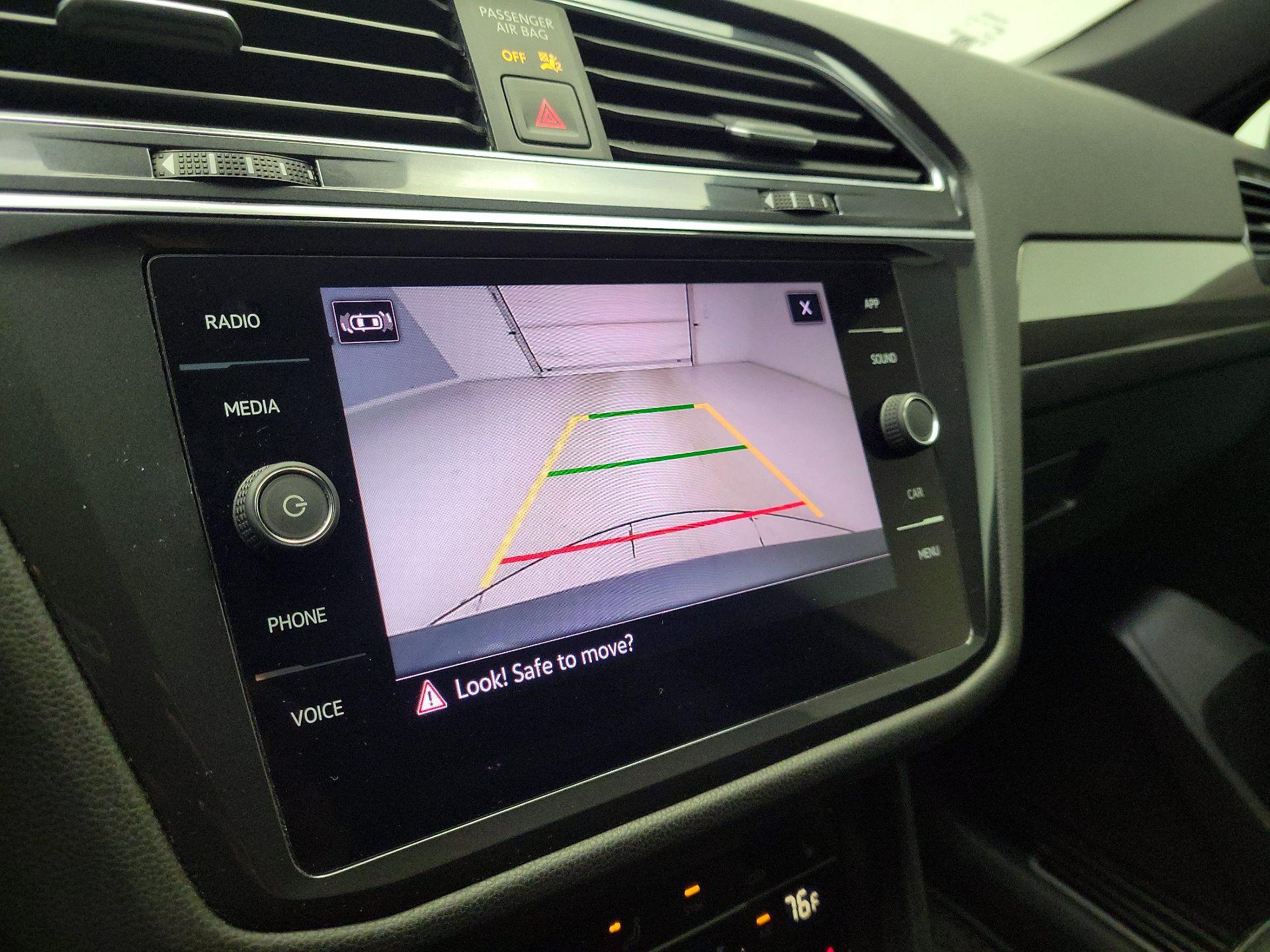 Thumbnail: 2022 Volkswagen Tiguan - 14