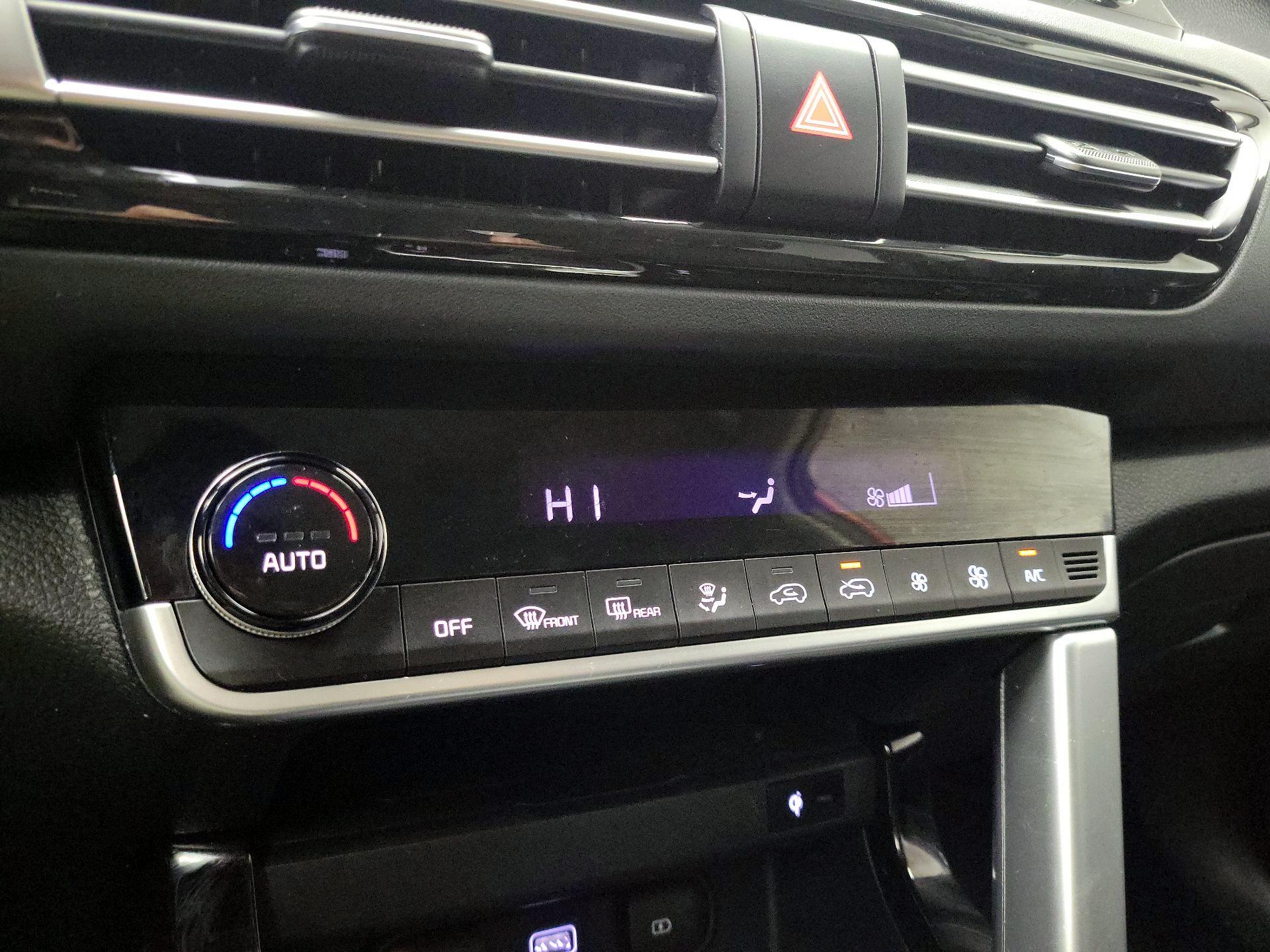 Thumbnail: 2022 Kia Seltos - 17