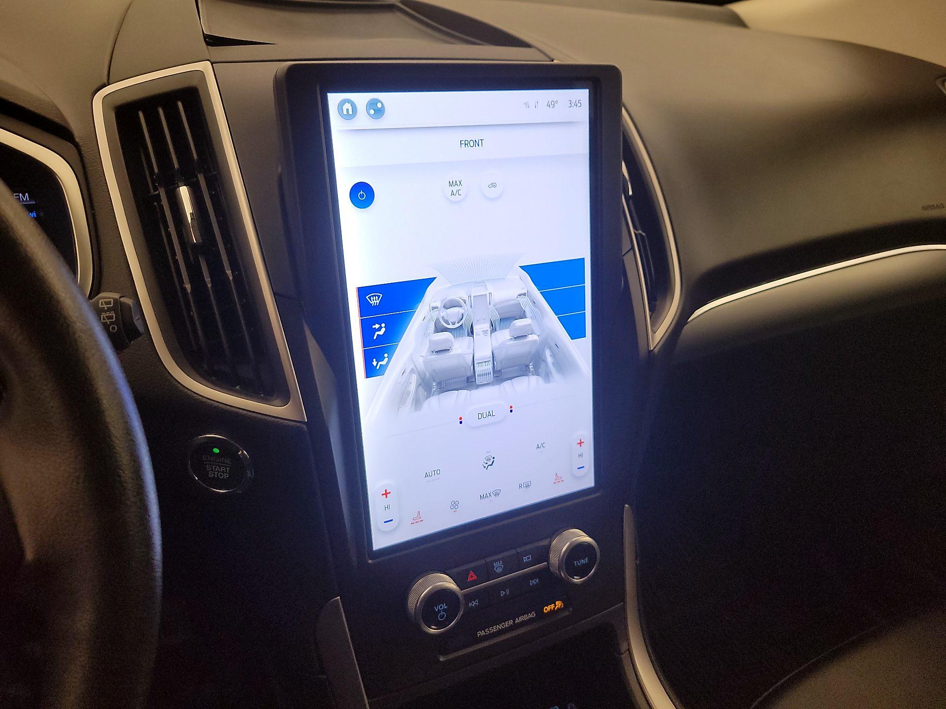 Thumbnail: 2021 Ford Edge - 17