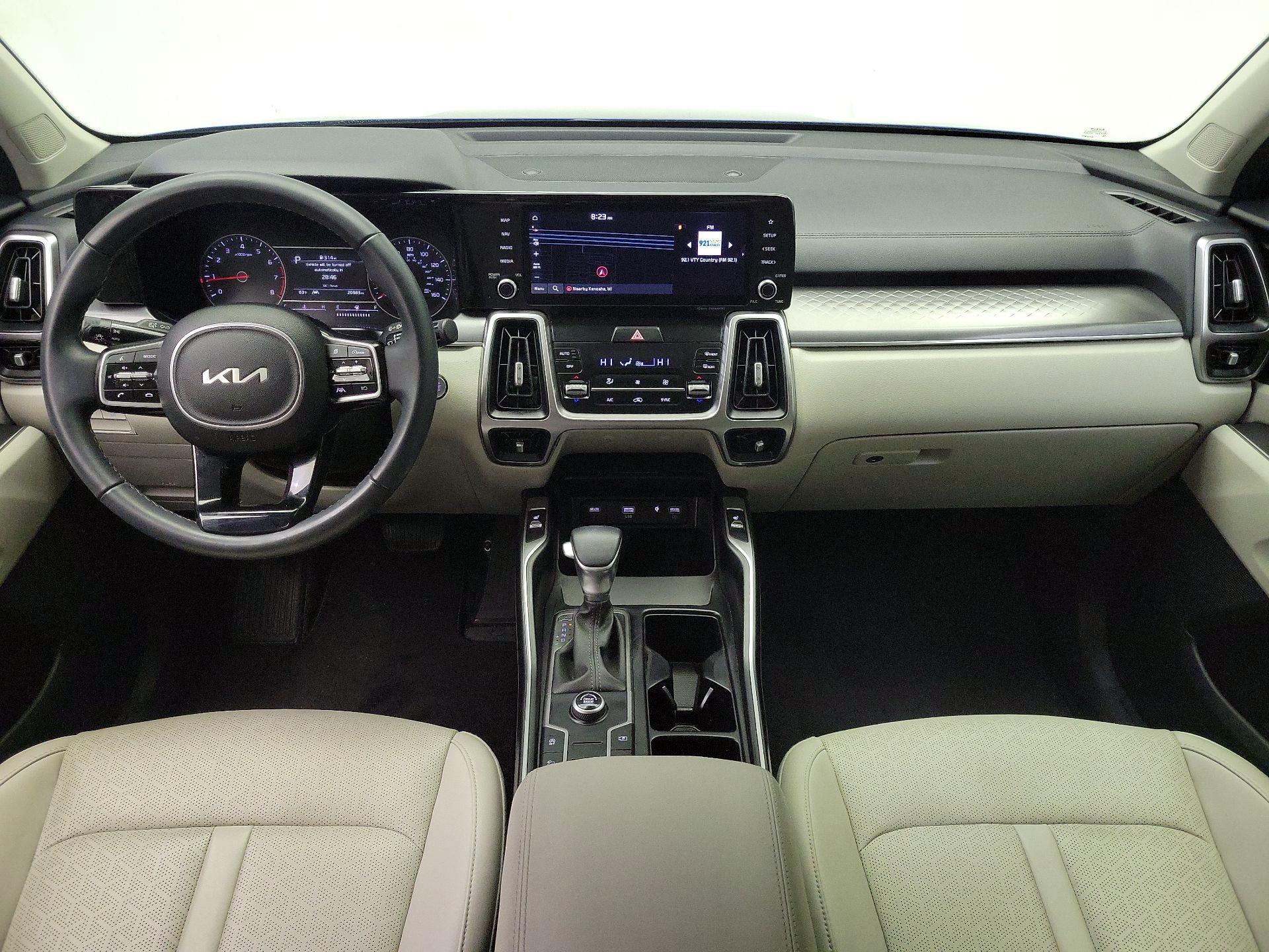 Thumbnail: 2023 Kia Sorento - 9