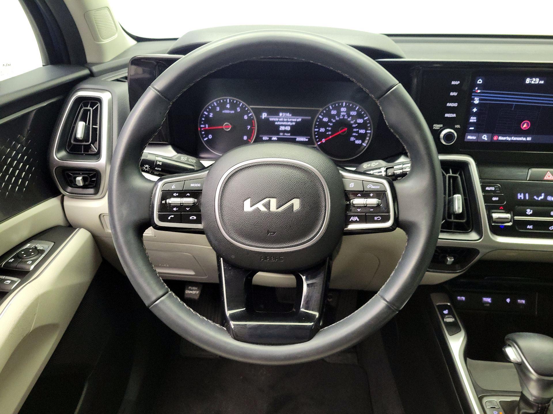 Thumbnail: 2023 Kia Sorento - 10