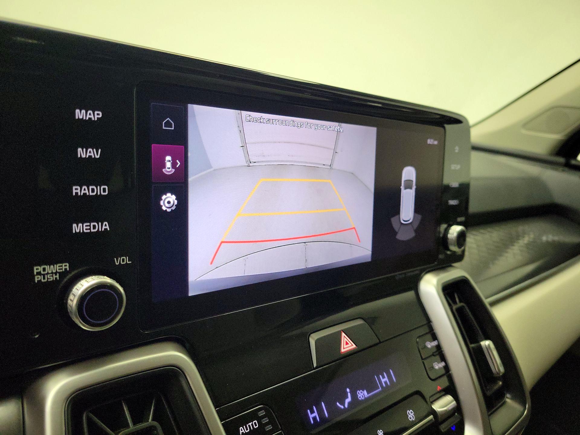 Thumbnail: 2023 Kia Sorento - 14