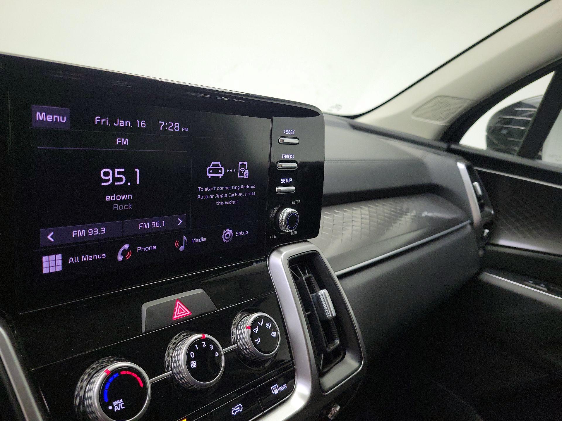 Thumbnail: 2023 Kia Sorento - 15