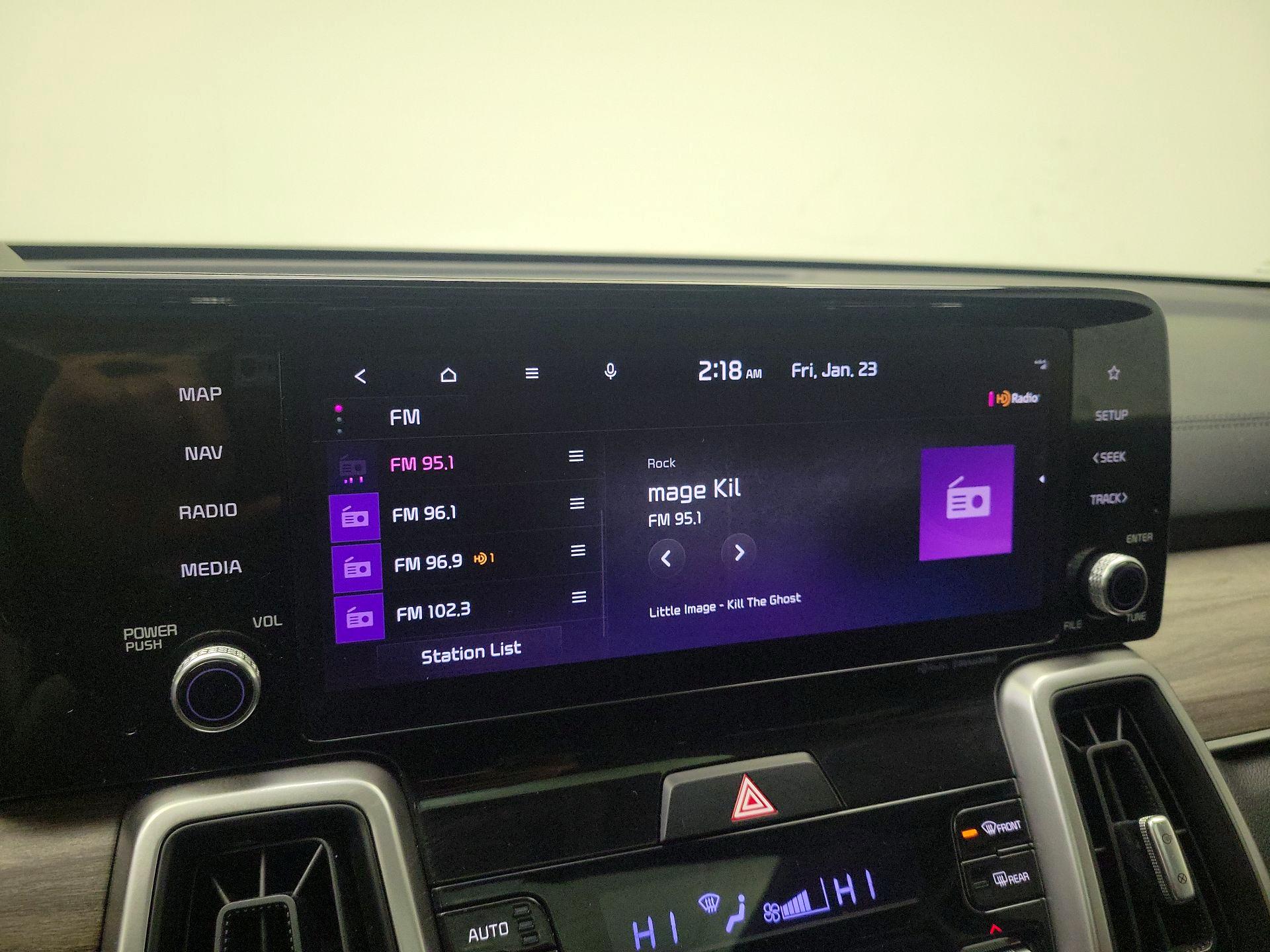 Thumbnail: 2022 Kia Sorento - 16