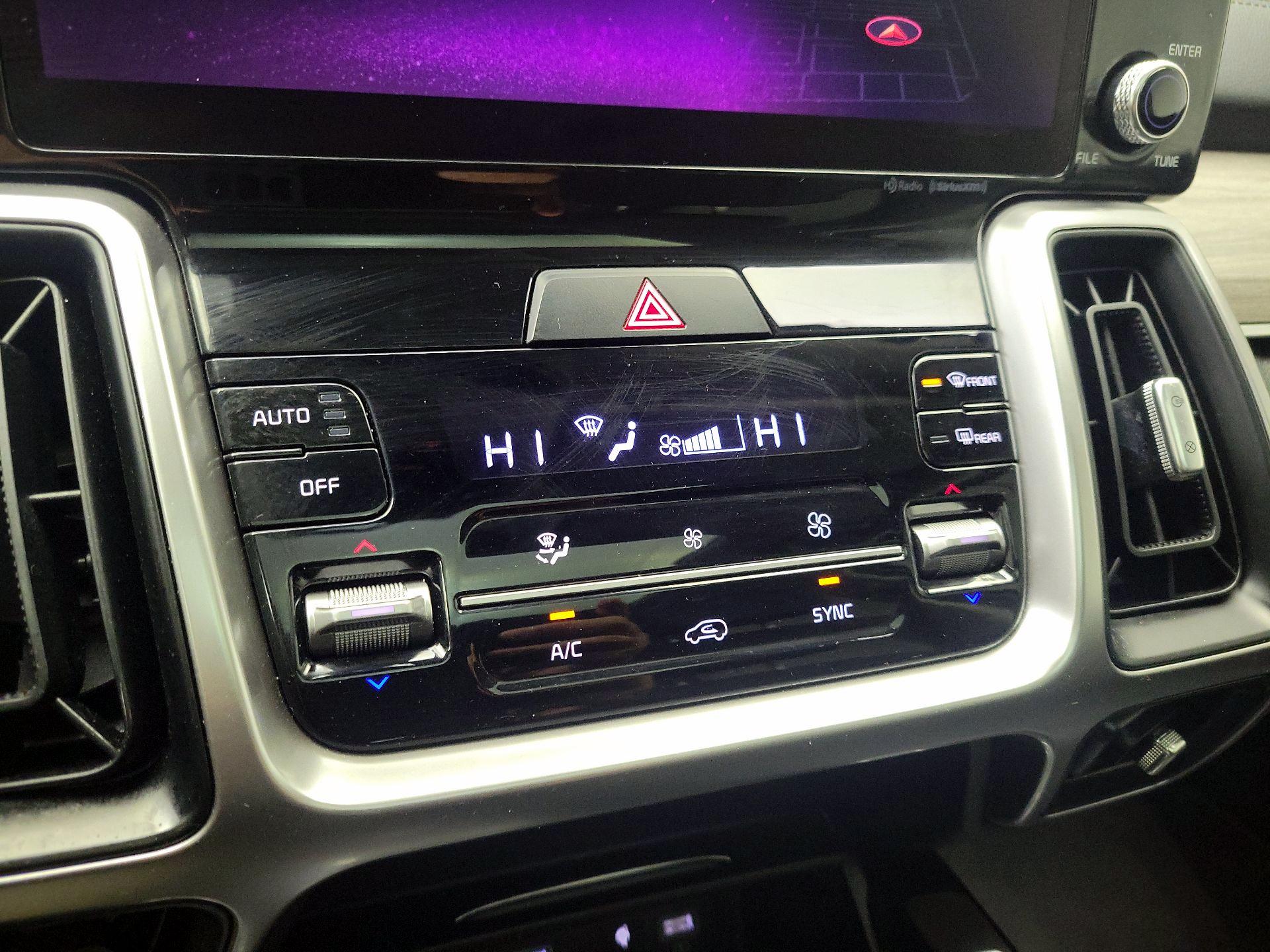 Thumbnail: 2022 Kia Sorento - 17