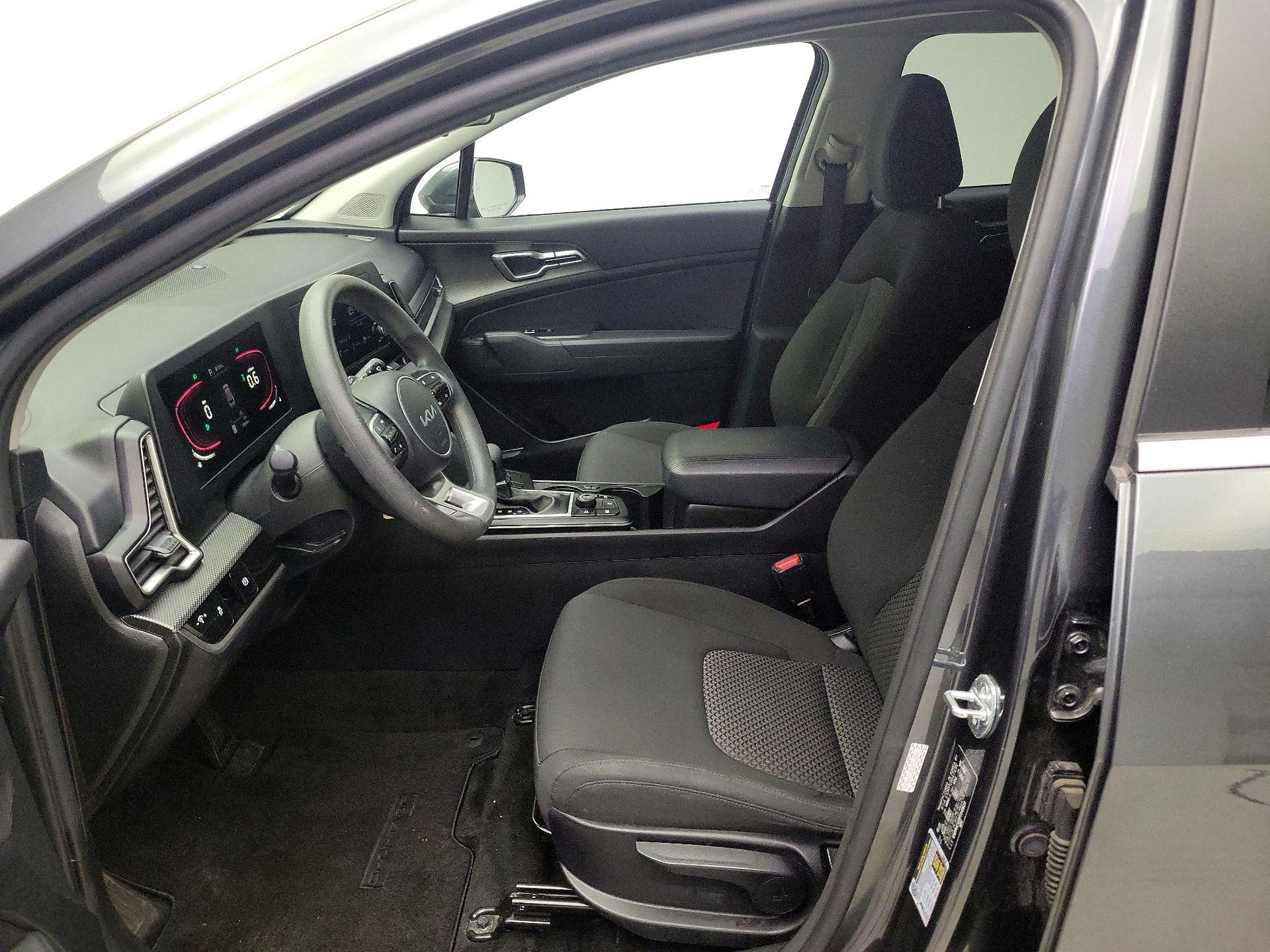 Thumbnail: 2023 Kia Sportage - 11