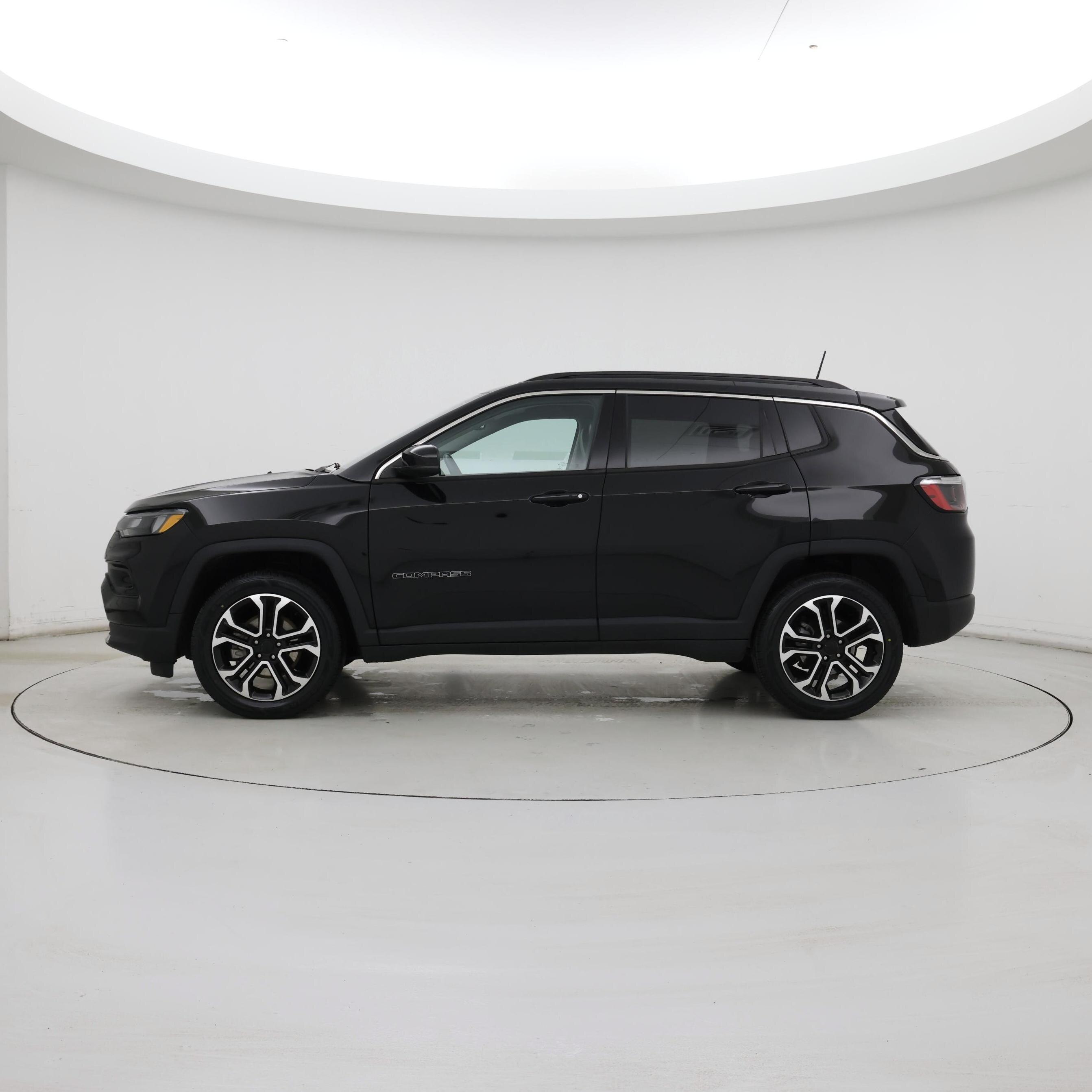 Thumbnail: 2022 Jeep Compass - 3