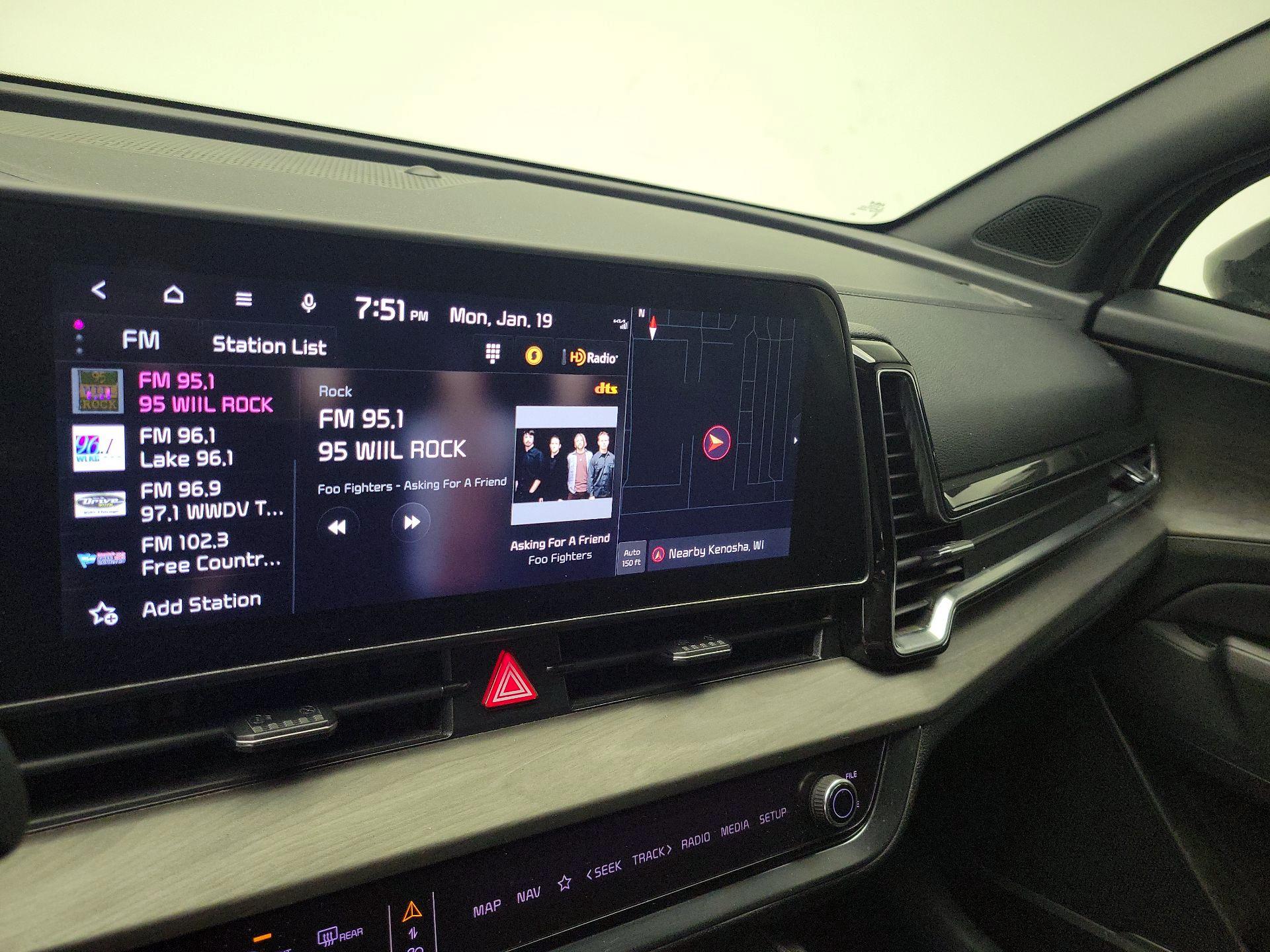 Thumbnail: 2023 Kia Sportage - 16