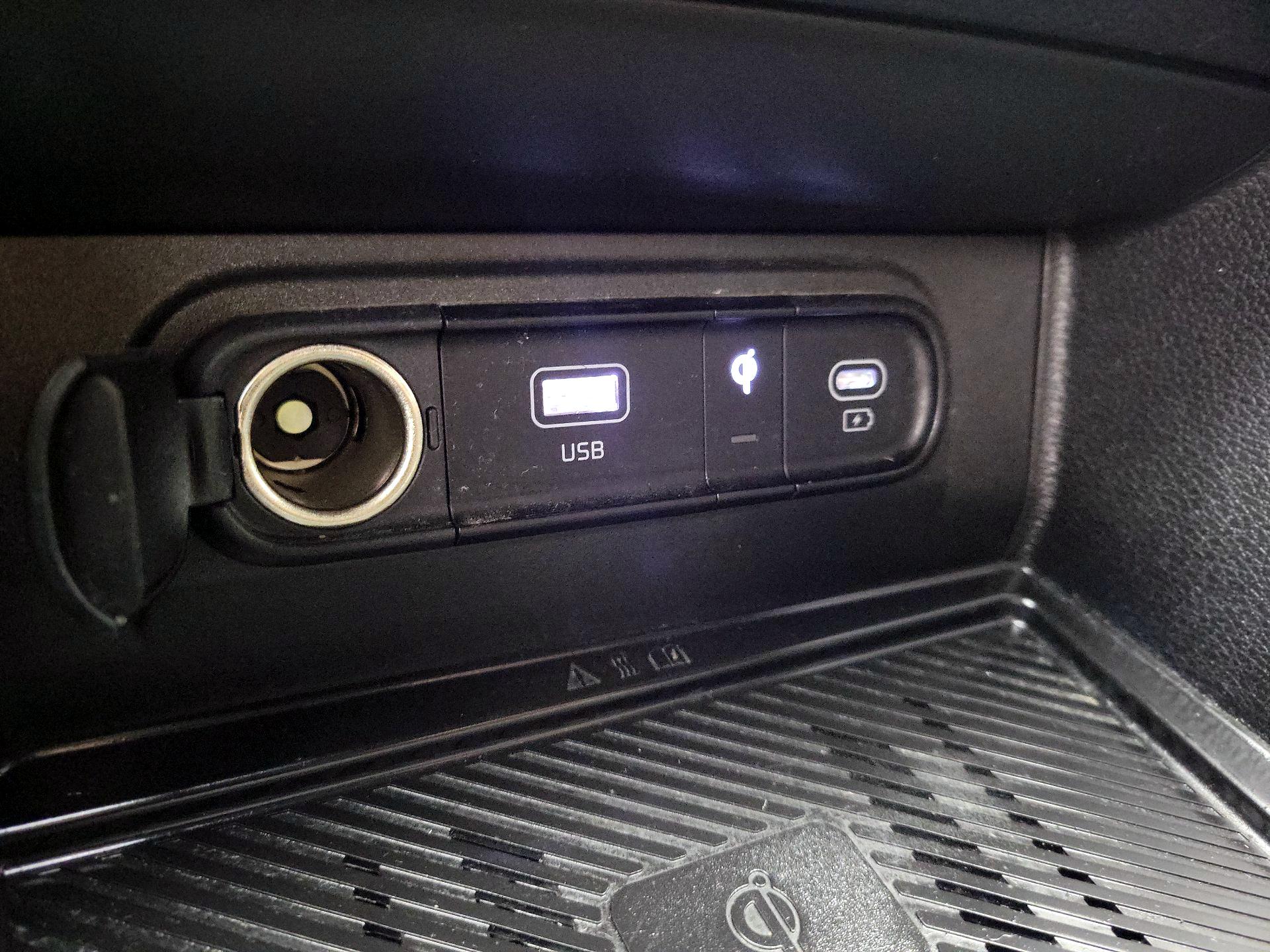 Thumbnail: 2023 Kia Sportage - 19