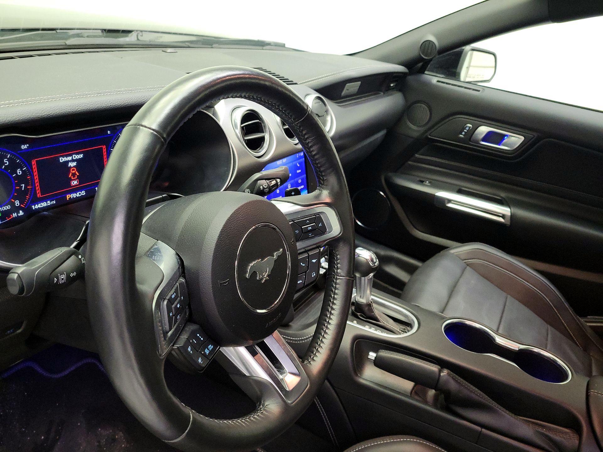 Thumbnail: 2022 Ford Mustang - 9