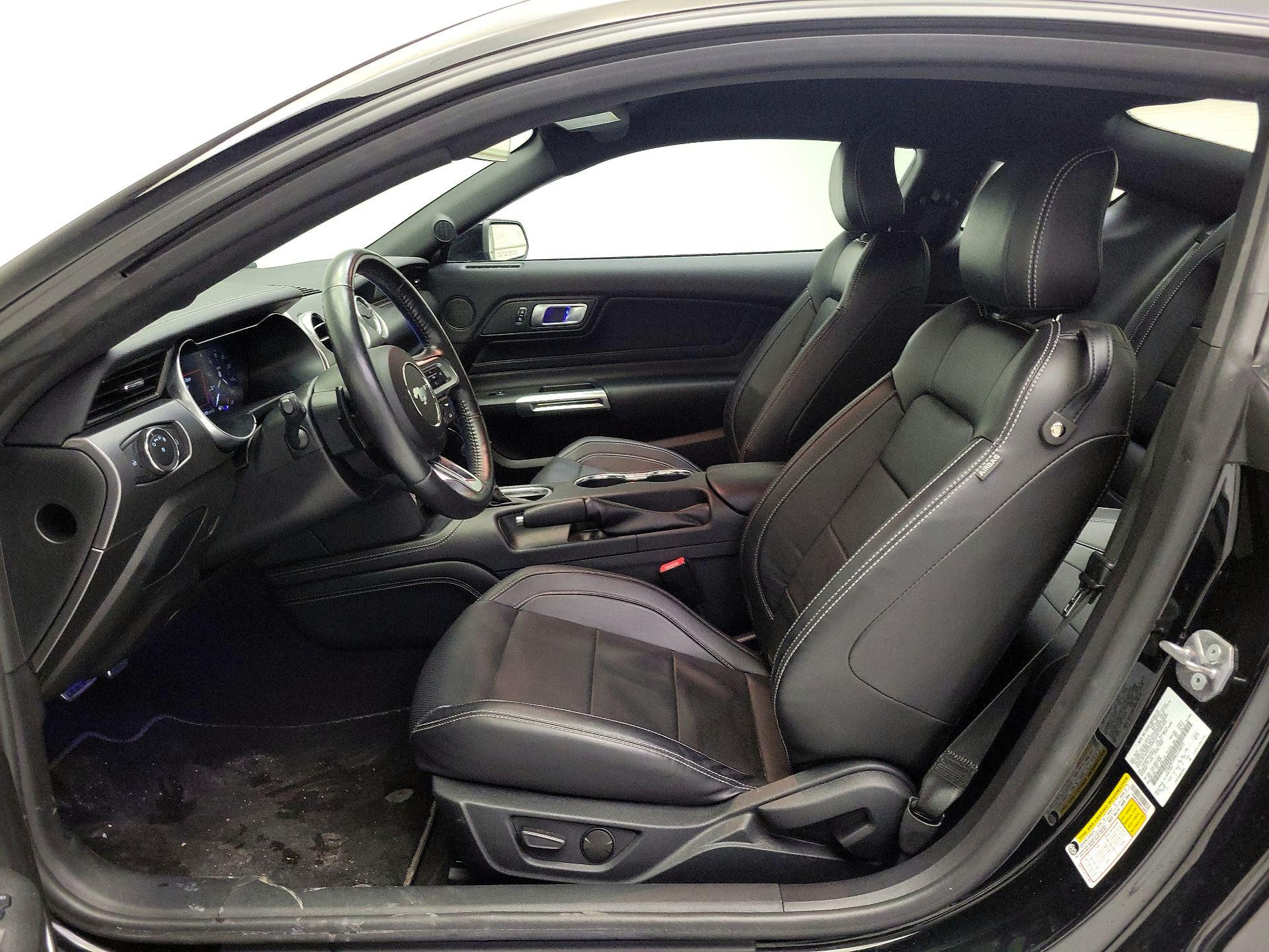 Thumbnail: 2022 Ford Mustang - 11